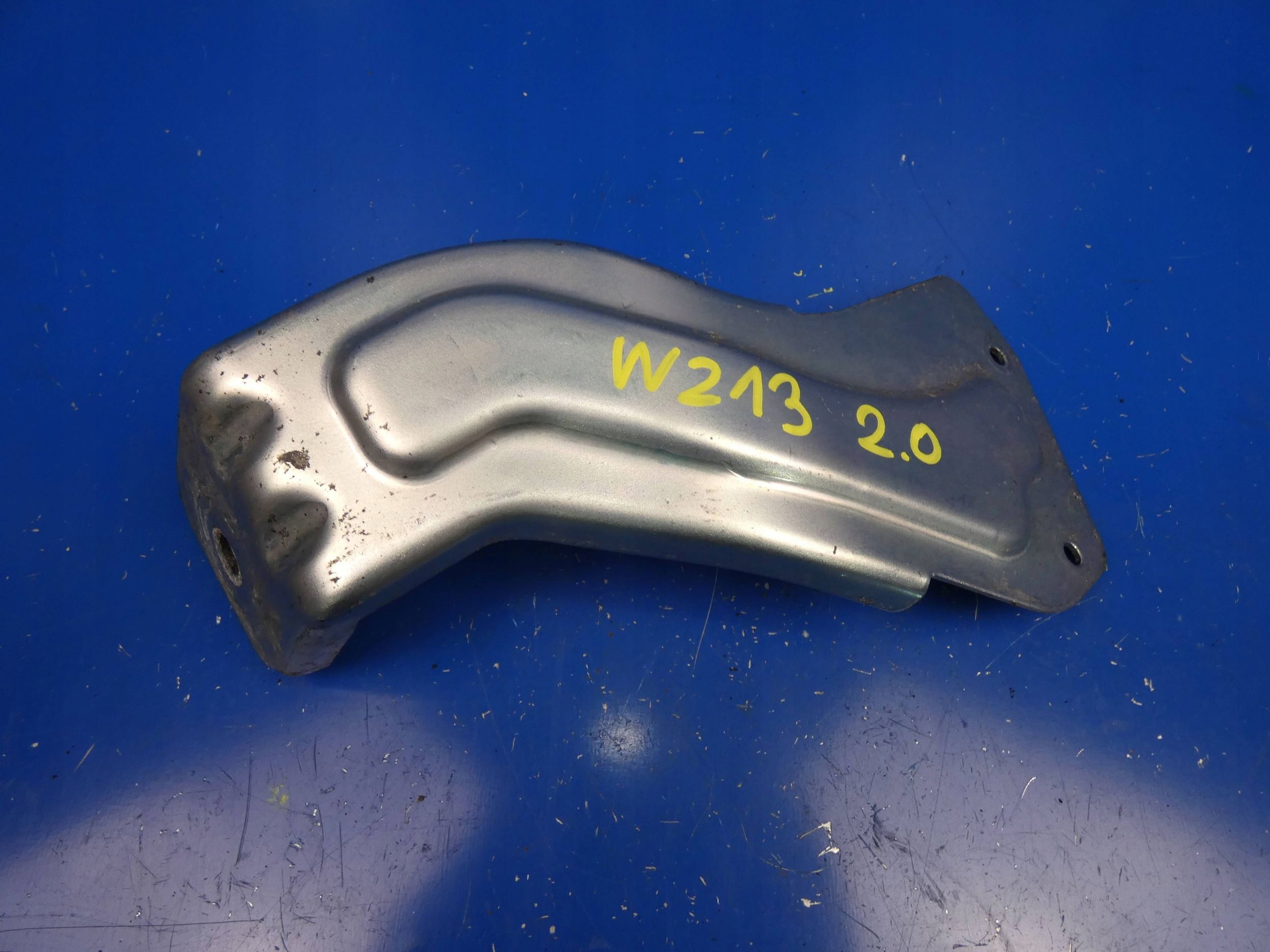 MERCEDES E KLASA W213 holder bracket console holder