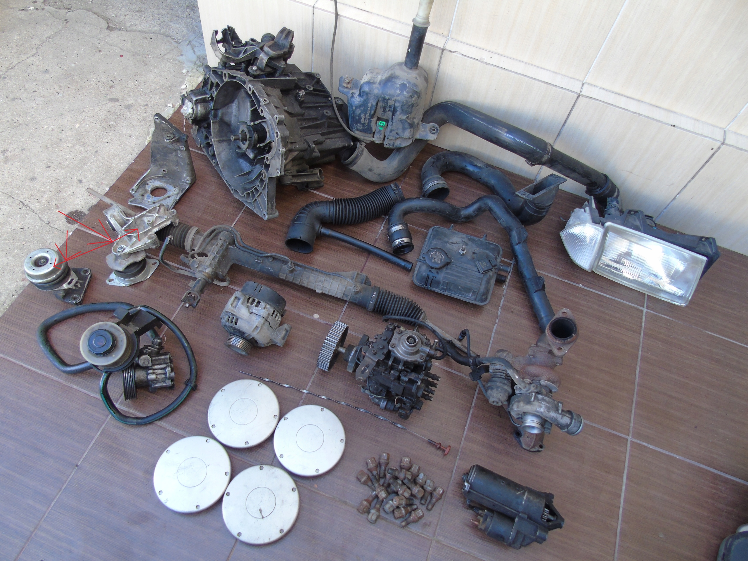 ŁAPA PODUSZKA WSPORNIK SILNIKA CITROEN JUMPY 1.9D 1997