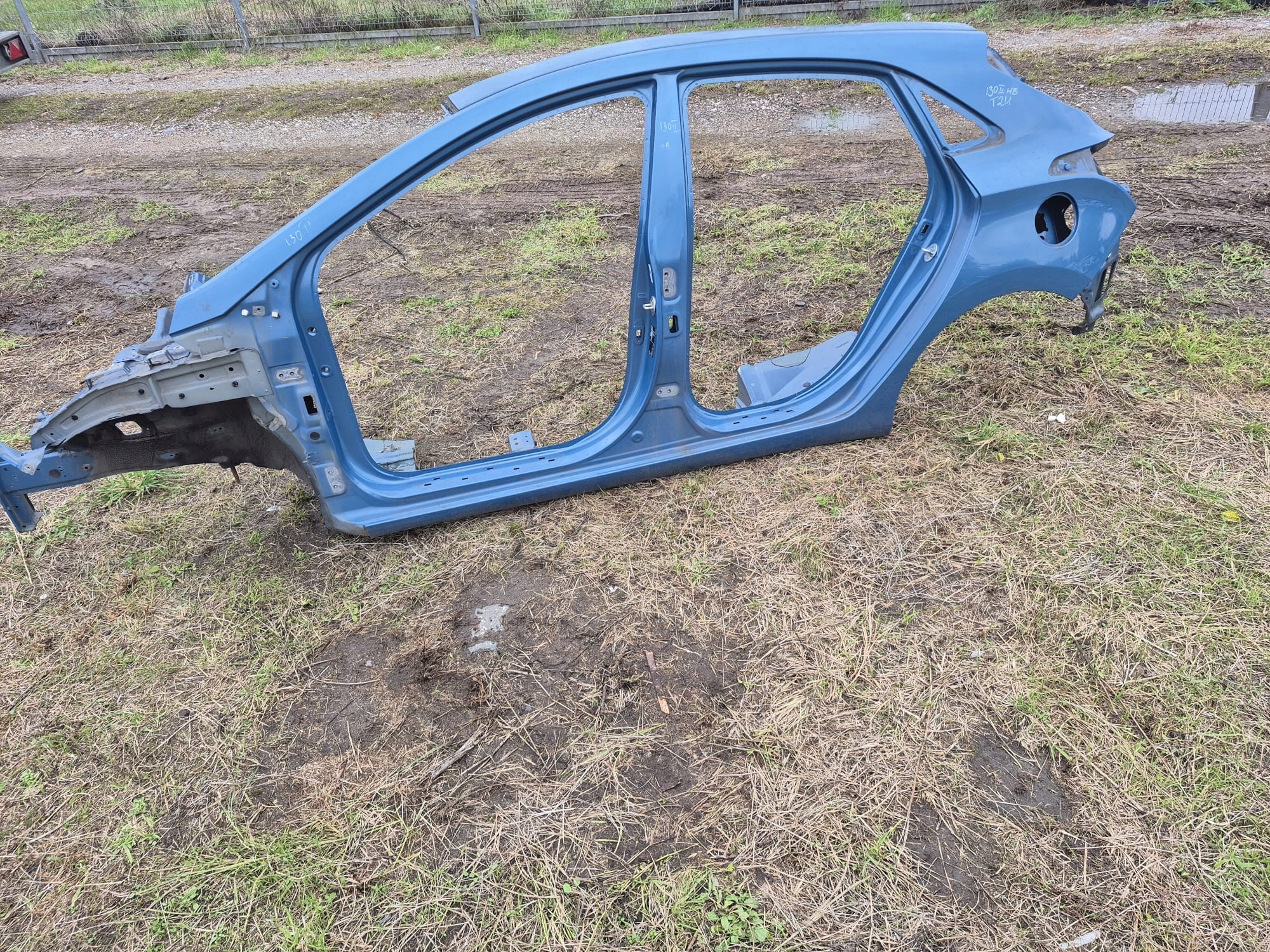 HYUNDAI I30 II quarter quarter left front 2012