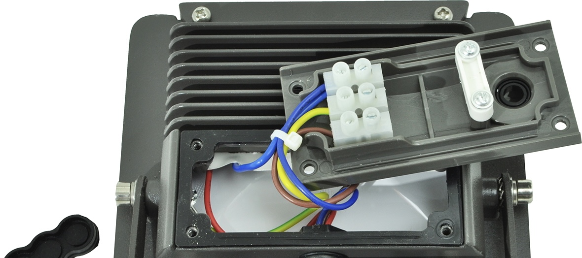 NAŚWIETLACZ LED SLIM HALOGEN LAMPA 20W 4000K Marka LEDING