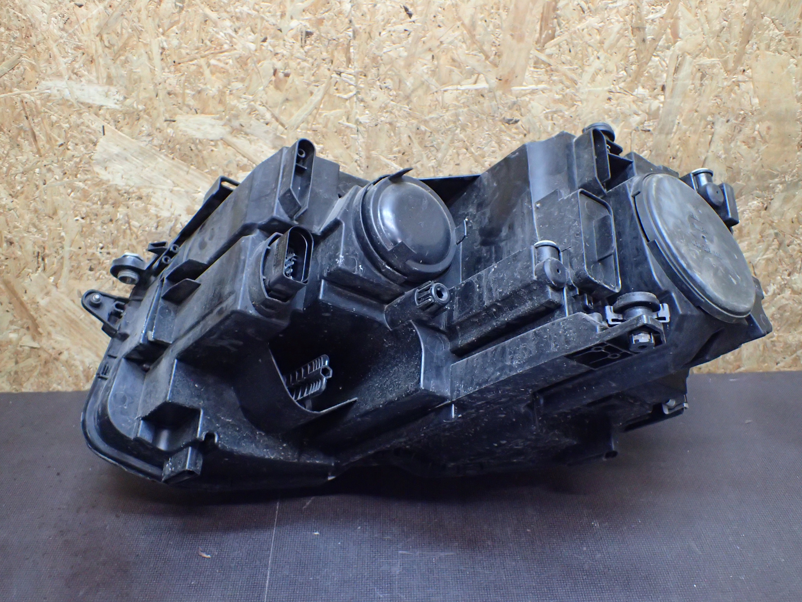 LIGHT FRONT RIGHT VW TIGUAN 15- 5NB941006B