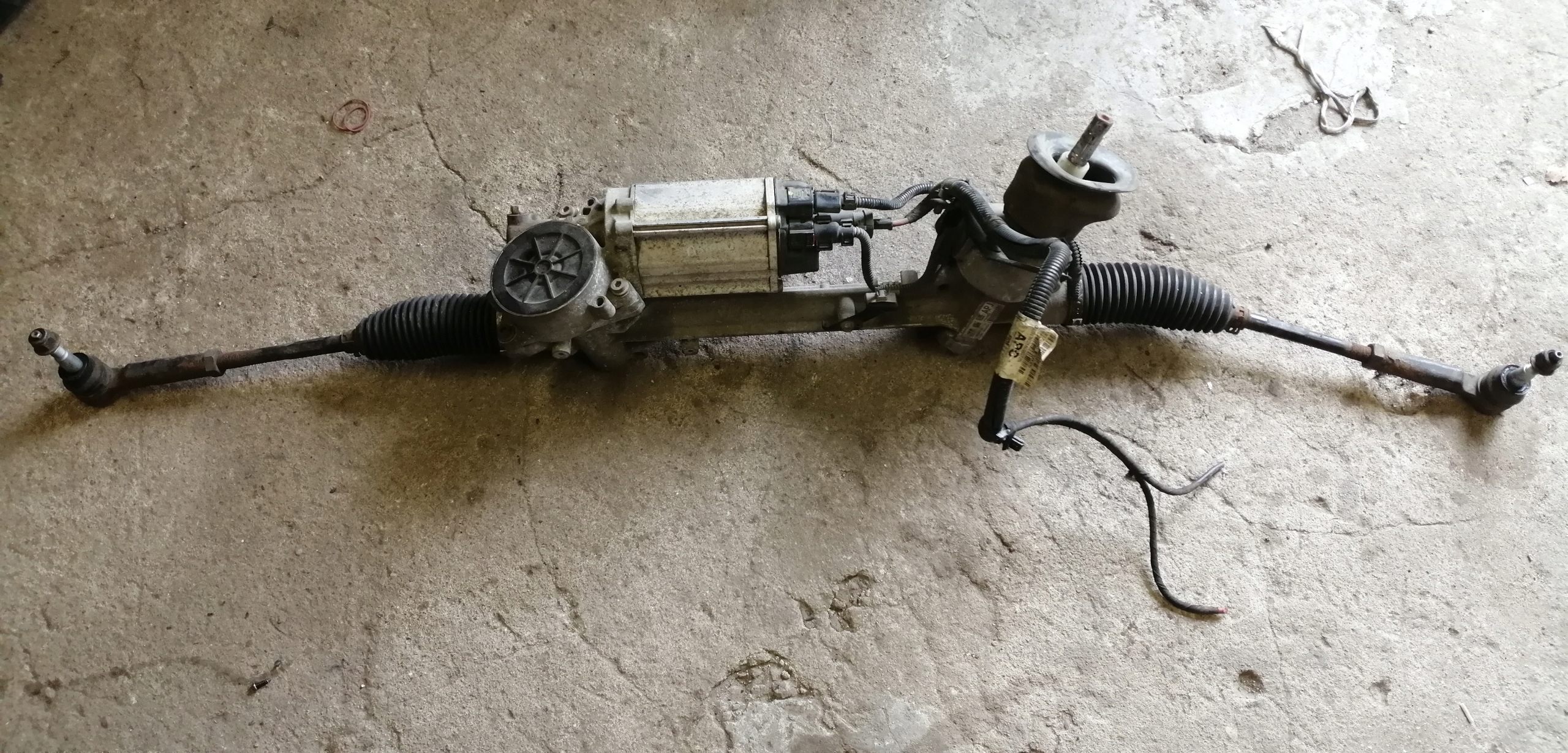opel ASTRA IV J рулевая рейка P13413955