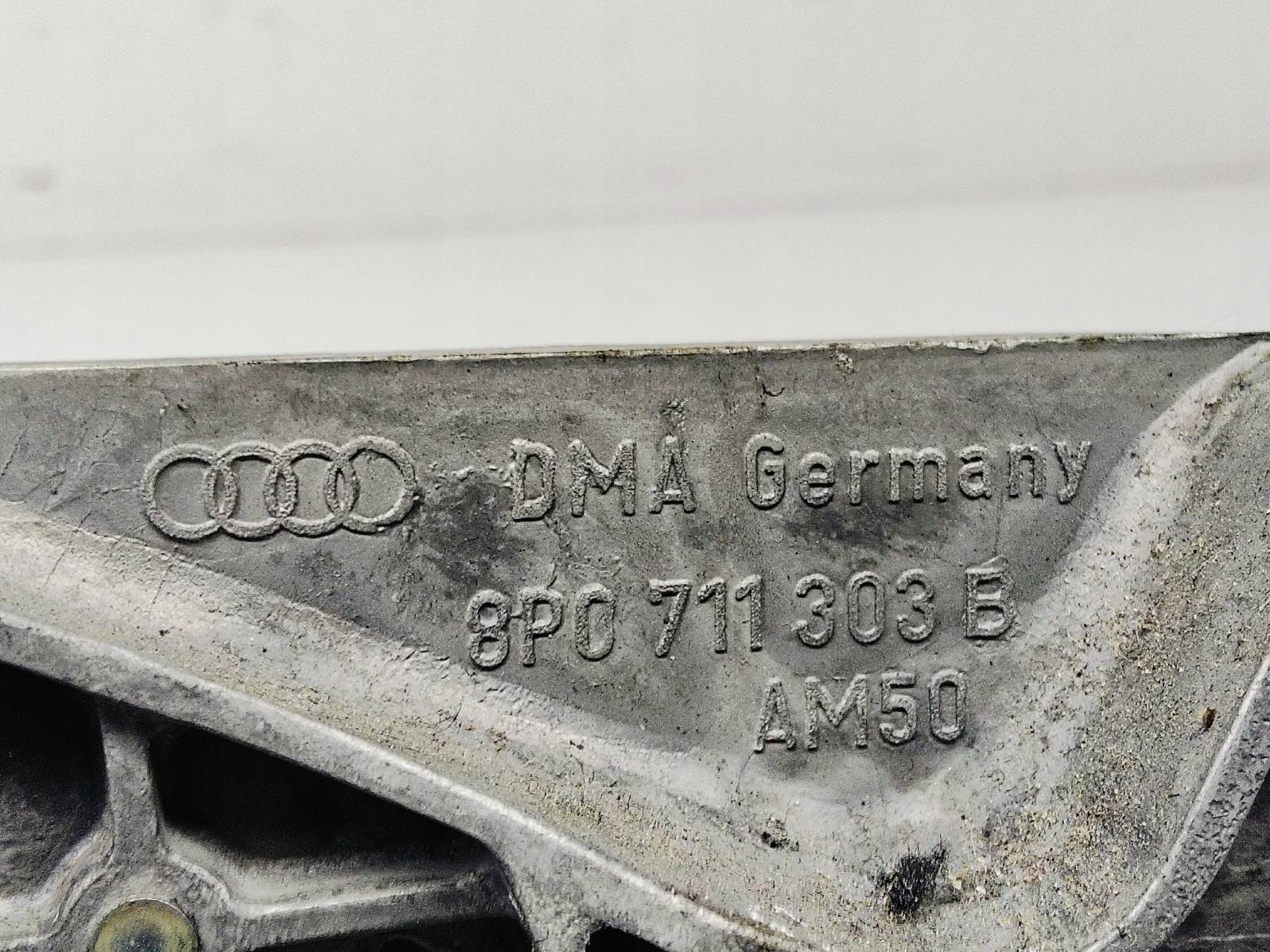 páčka elektrická brzda Audi A3 8P 2.0 TDI 8P0711303B