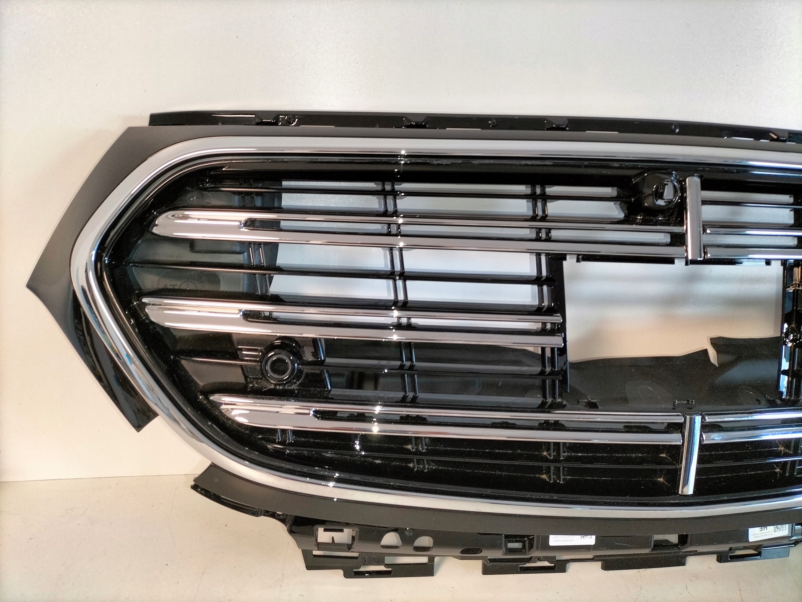 grille grid grill MERCEDES E KLASA W214 22- LED