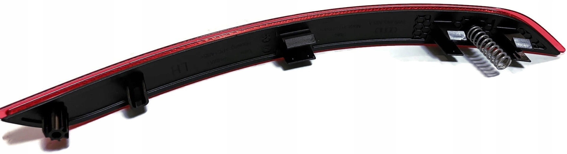 Audi A4 B9 15-19 Odblask obrys tył tylny lewy OE EAN (GTIN) 5903107372986