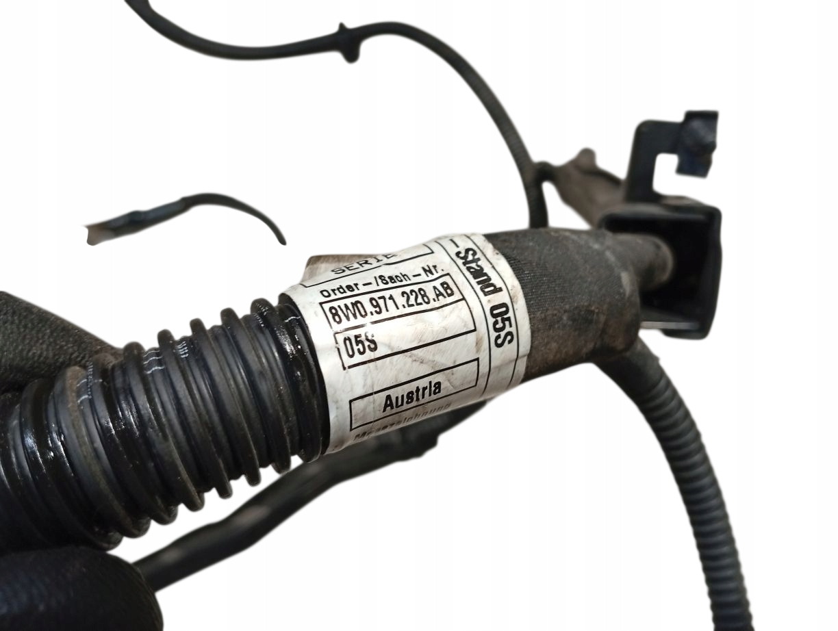 bundle ROZRUSZNIKA AUDI A4 B9 2.0 TFSI 8W0971228AB