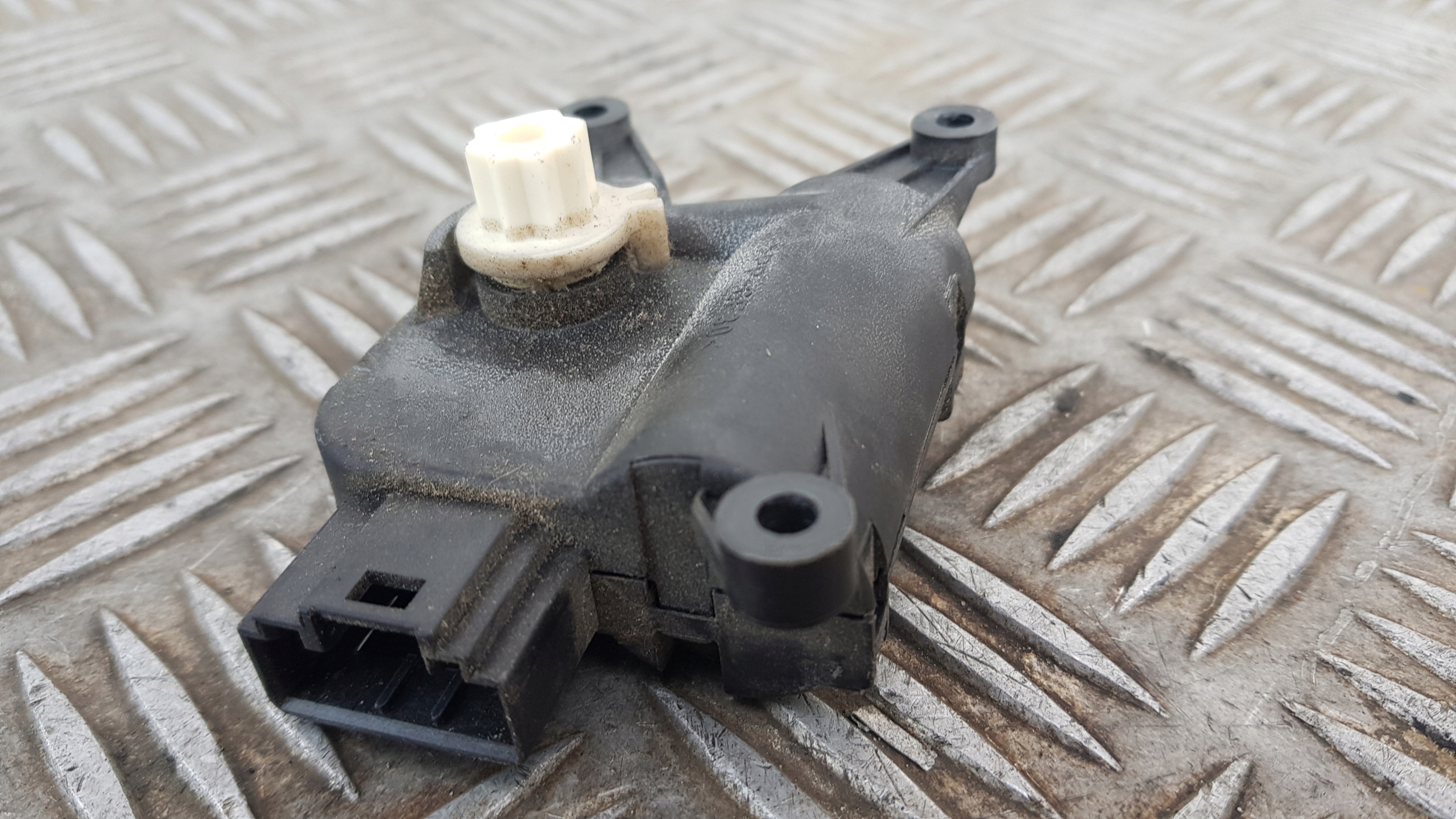 AUDI A3 8P GOLF V Micro moteur Bloc de chauffage complet 0132801345