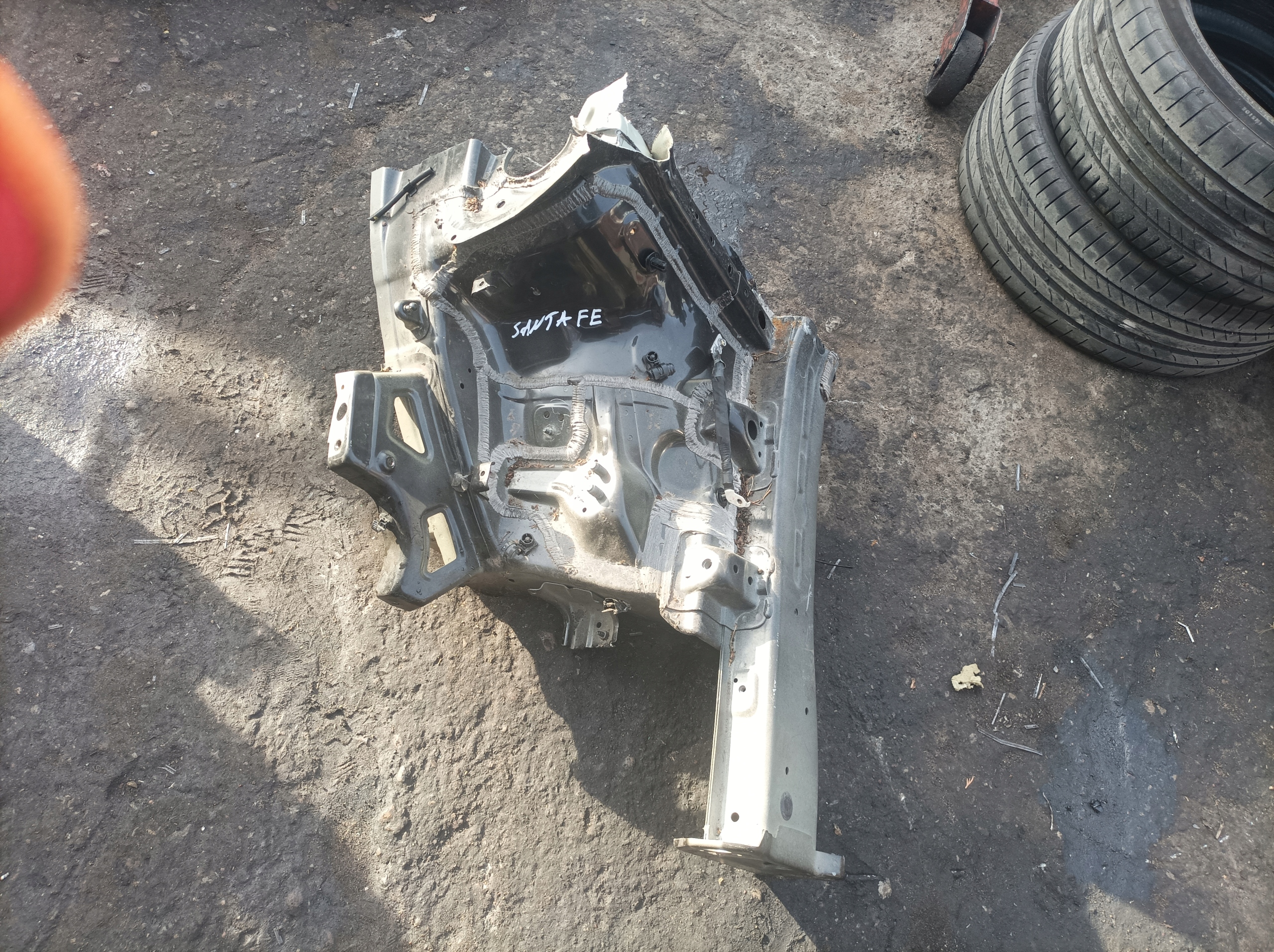 ЧЕТВЕРТИНА ПЕРЕД ЛІВА HYUNDAI SANTA ФЕ III 2015