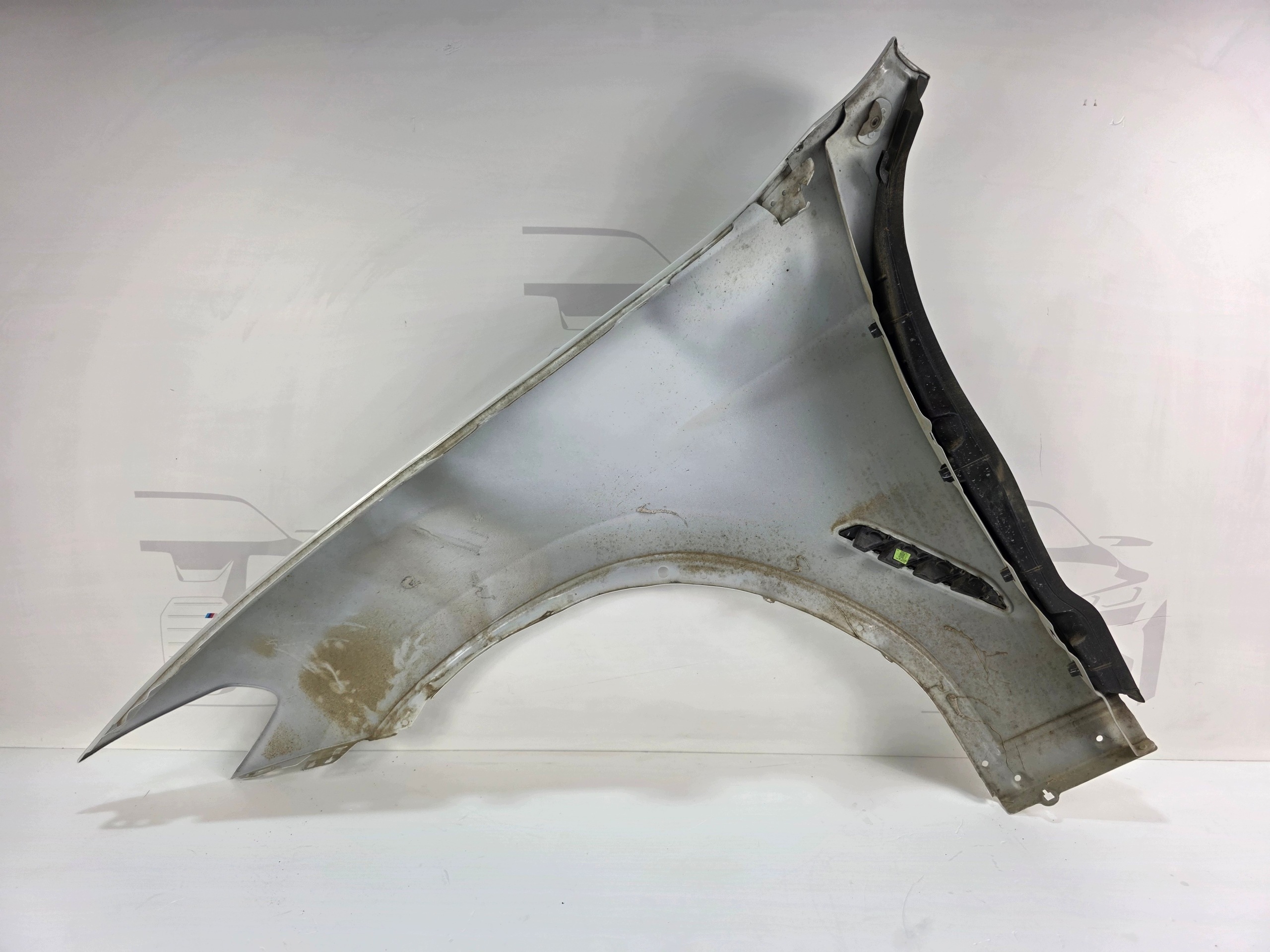 fender right front BMW X3 G01 A96 MINERAL WHITE