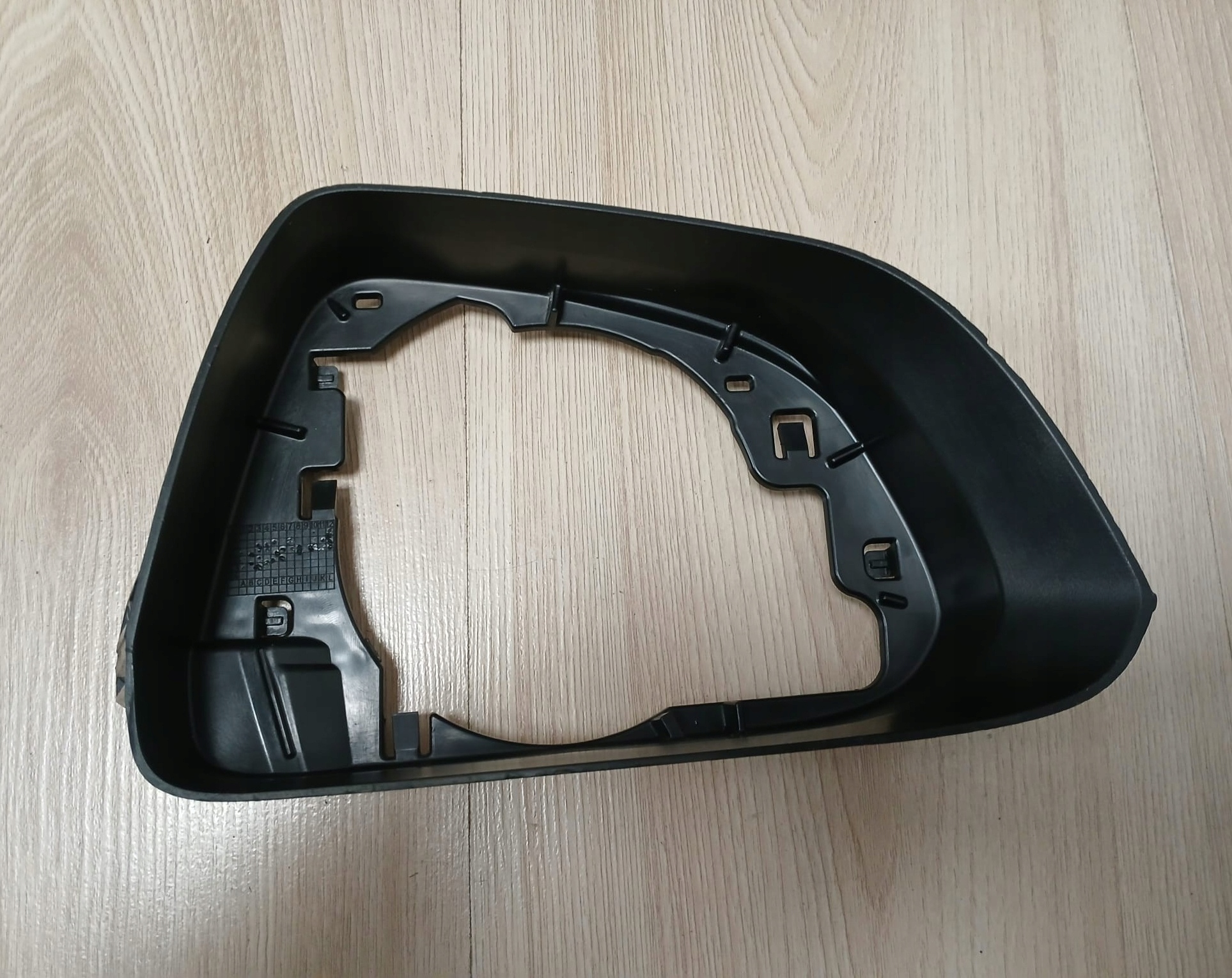 TESLA MODEL 3 obal RÁM pravého zrcadla OE