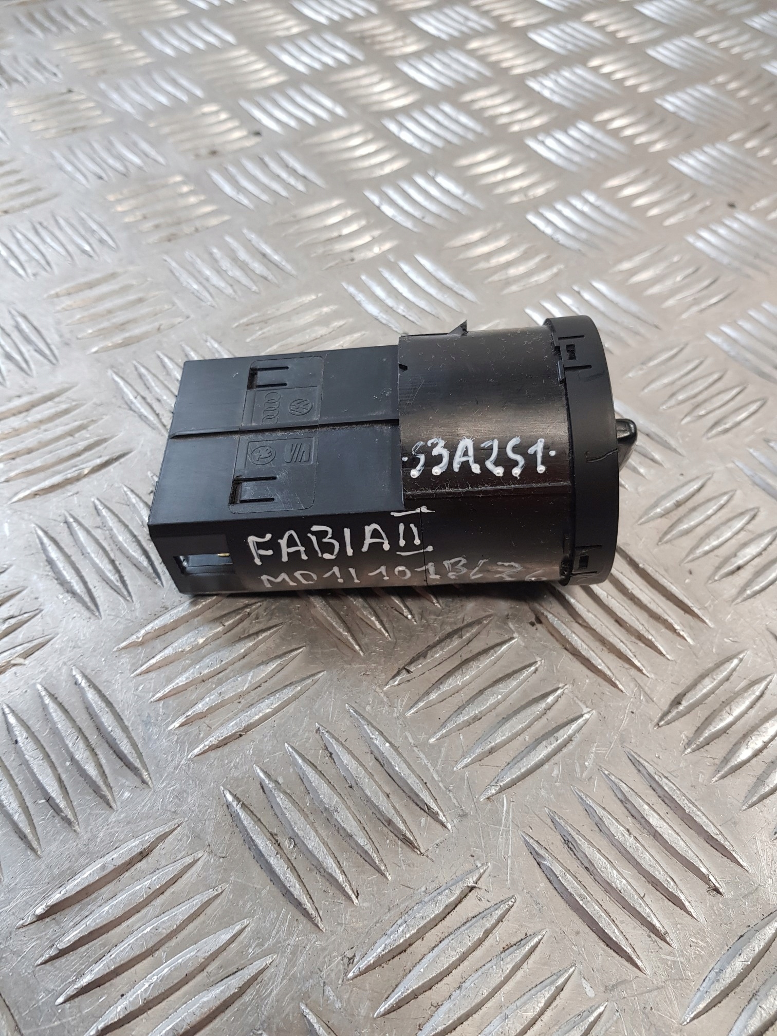 switch light switch 3B0941531B SKODA FABIA II