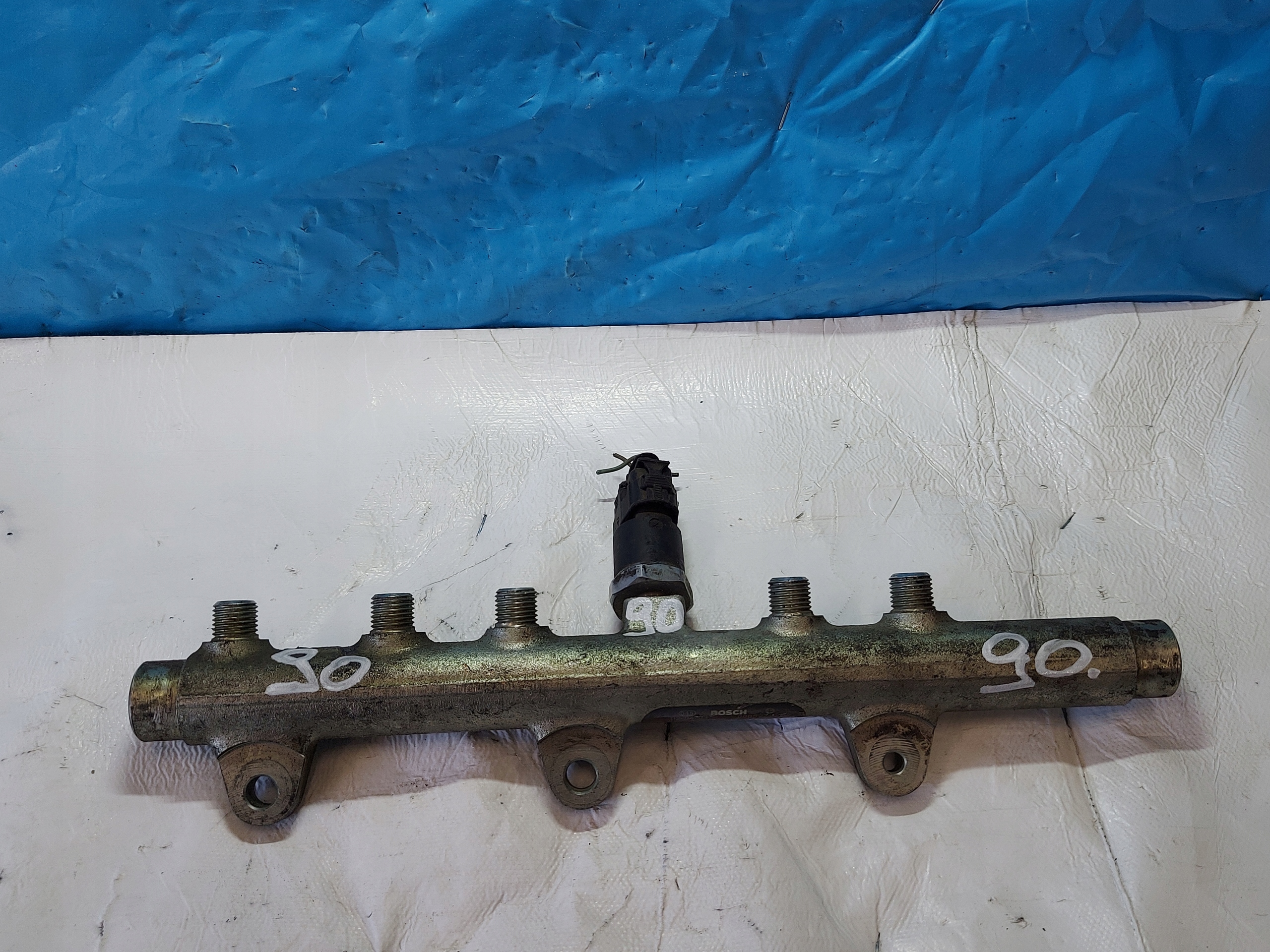 Rampe injection FIAT STILO 1.9 JTD 0445214016
