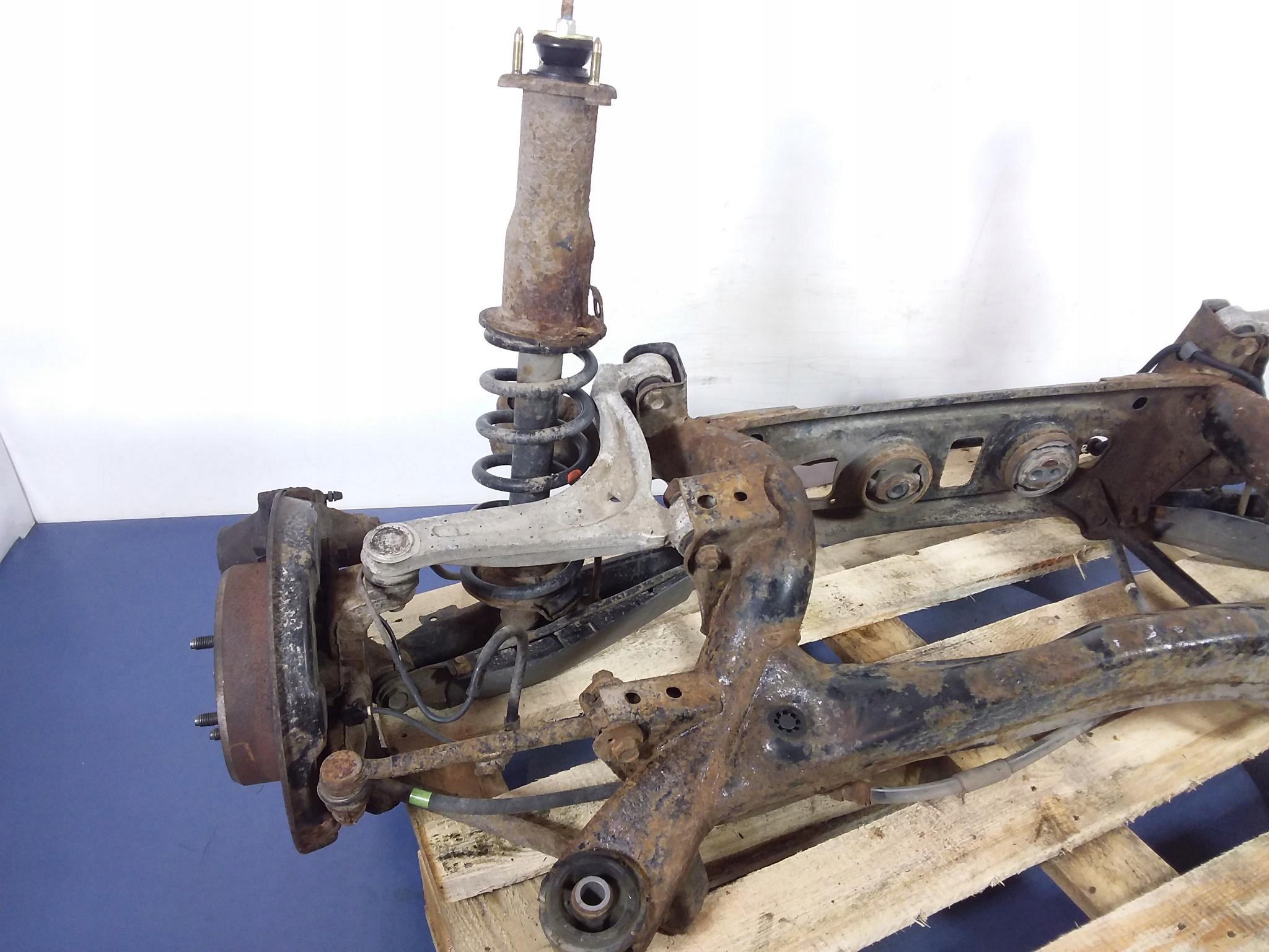 LEXUS GS II BELKA WÓZEK ZAWIESZENIA TYŁ Typ samochodu Samochody osobowe