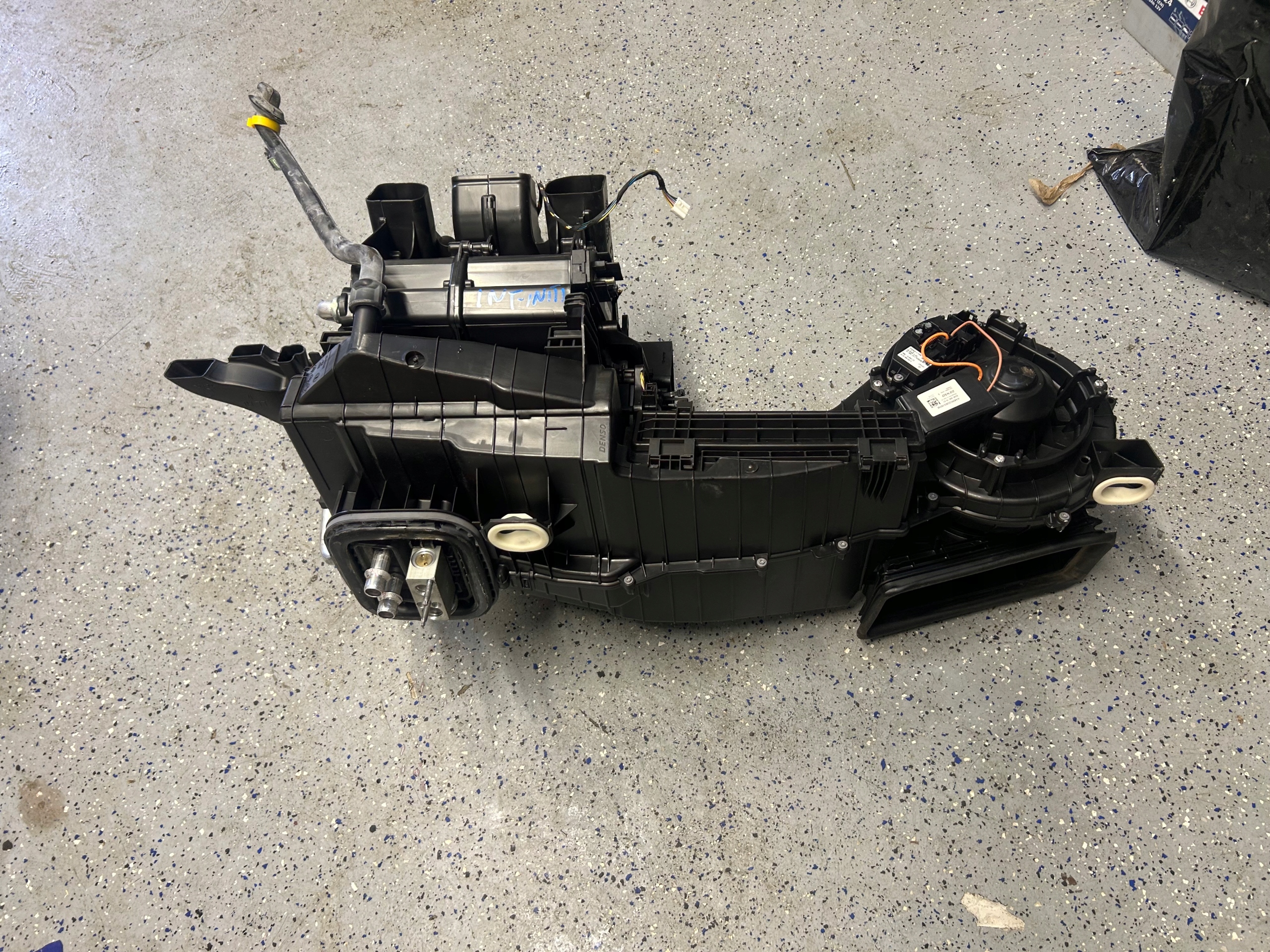 INFINITI Q30 heater complete EUROPA