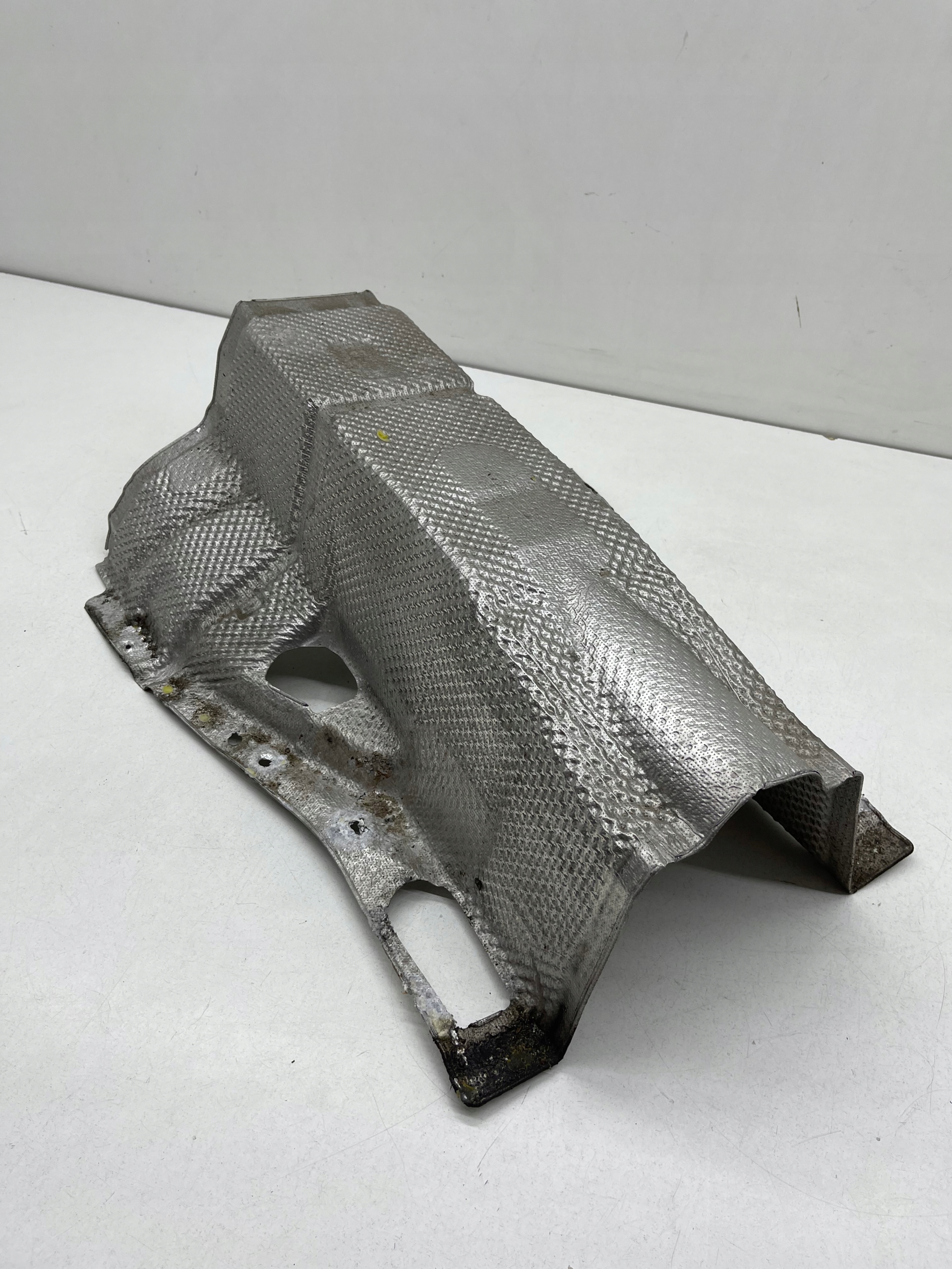 AUDI A7 A6 C7 osłona termiczna tunelu środkowego