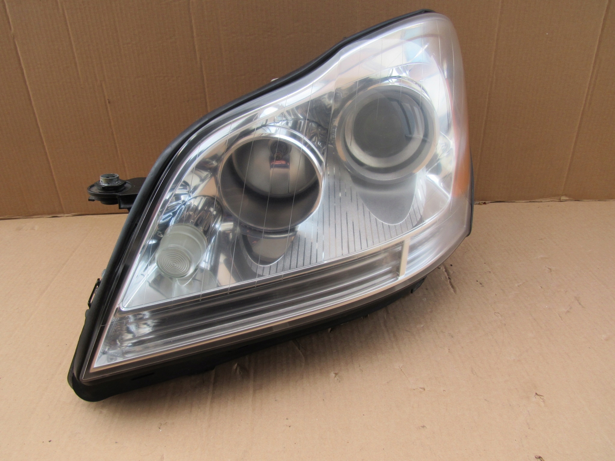 MERCEDES GL W164 164 USA LAMPA LEWY PRZÓD LEWA PRZEDNIA H7 A1648204959