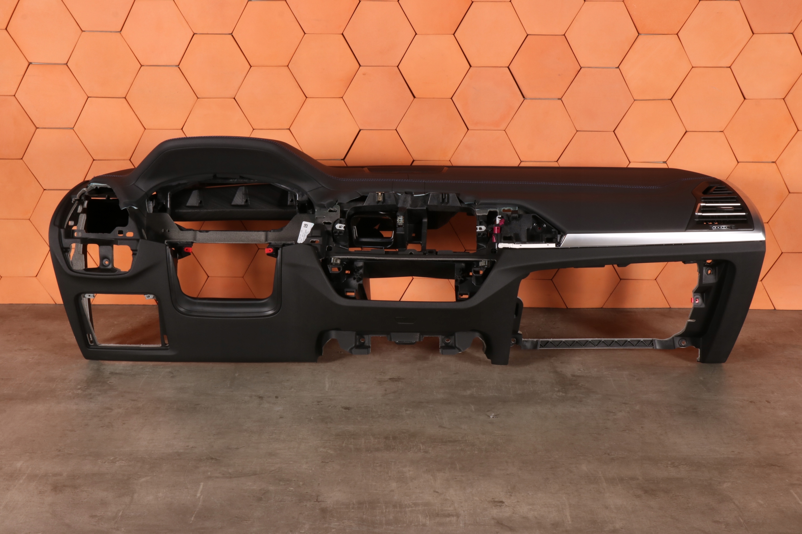BMW G01 LCI G02 LCI originál dashboard instrument panel console SENSATEC HEAD UP