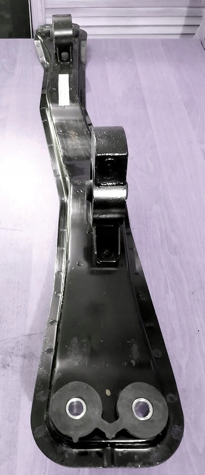 MITSUBISHI CARISMA SPACE STAR 1,9DID 1,9TD PODUSZKI BELKI SILNIKA DOLNE X4 Numer katalogowy części M862412 MB844447