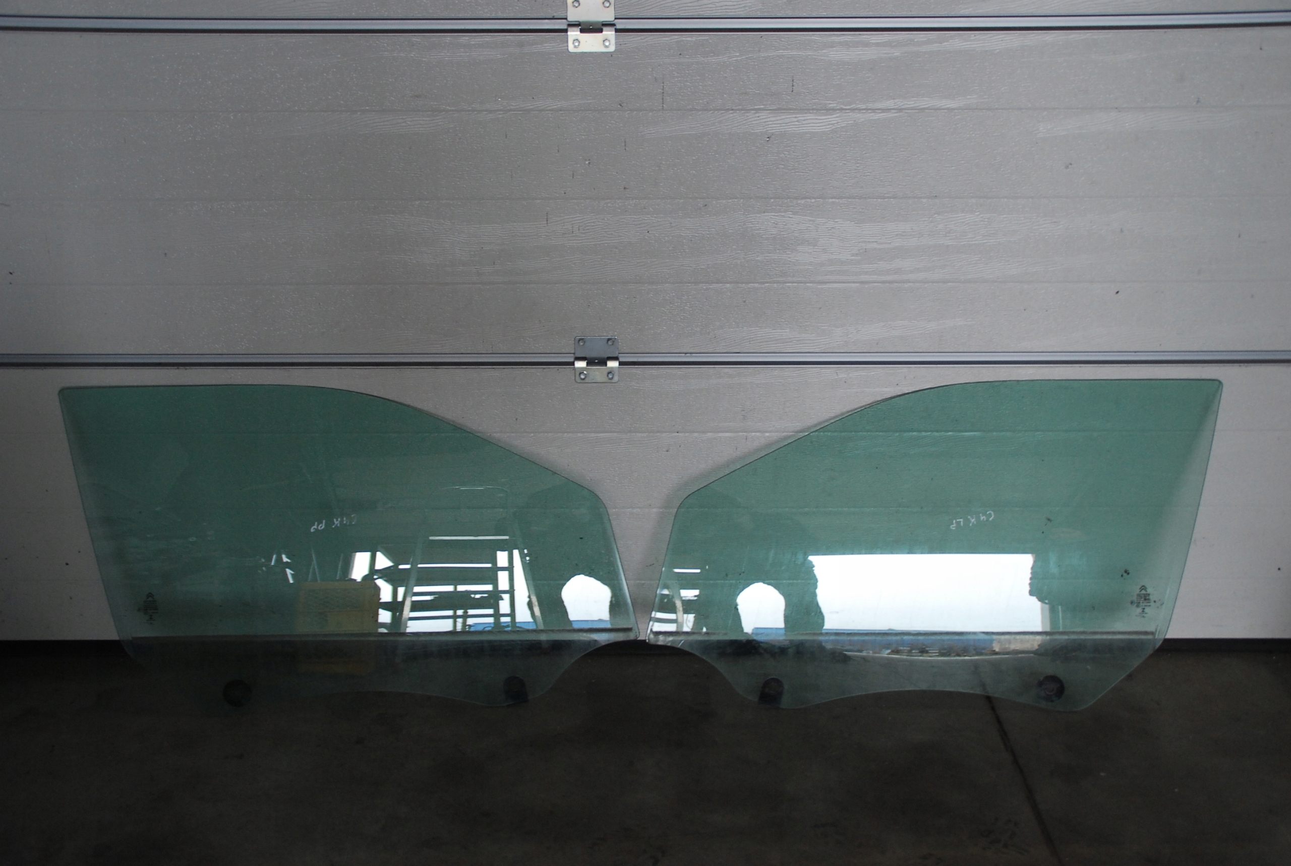 Скло P / L переднє CITROEN C4 Cactus 2016