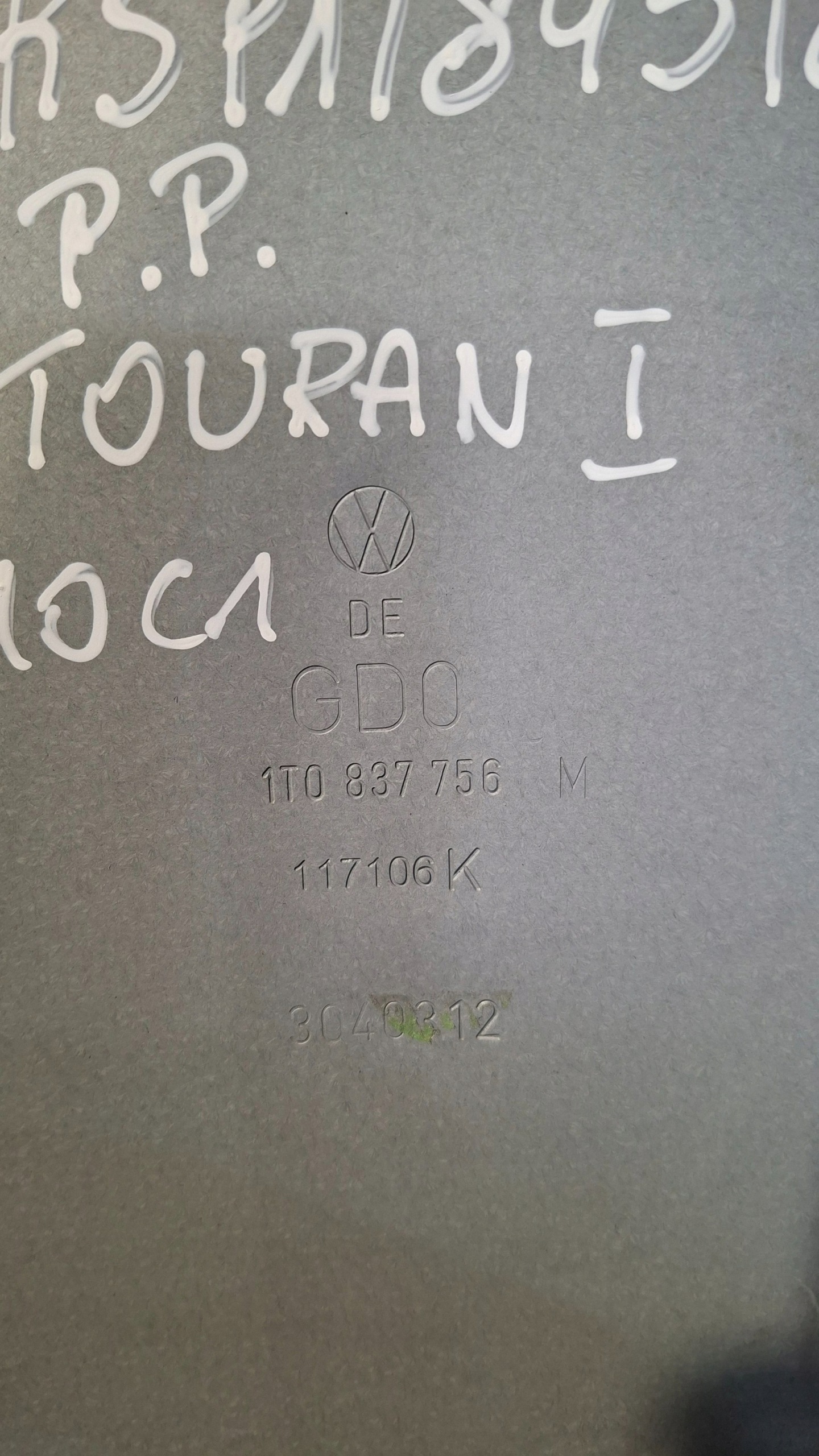 window regulator right front VW TOURAN and