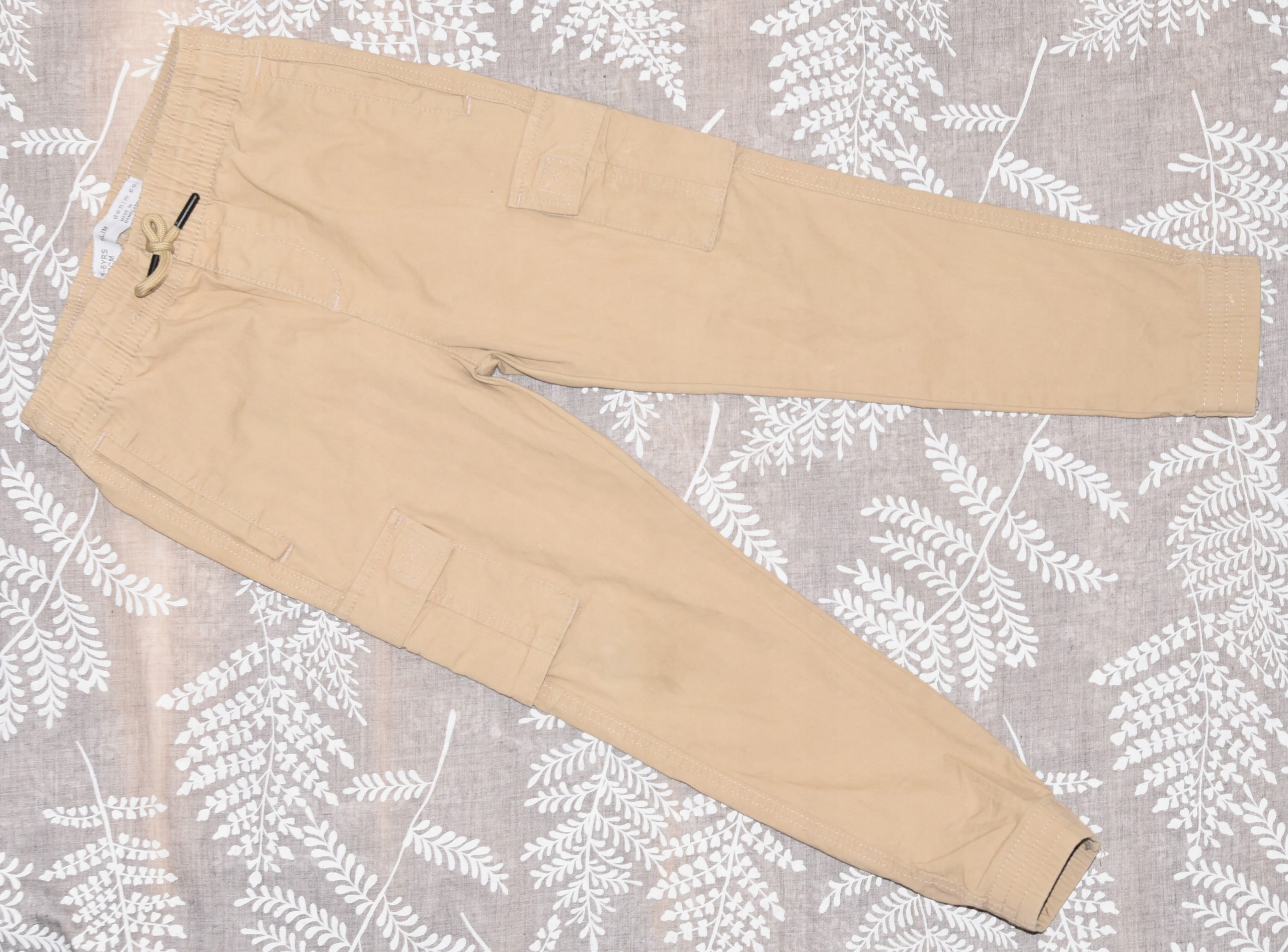 PRIMARK SPODNIE BOJÓWKI SLIM 5-6L 116 Marka Primark