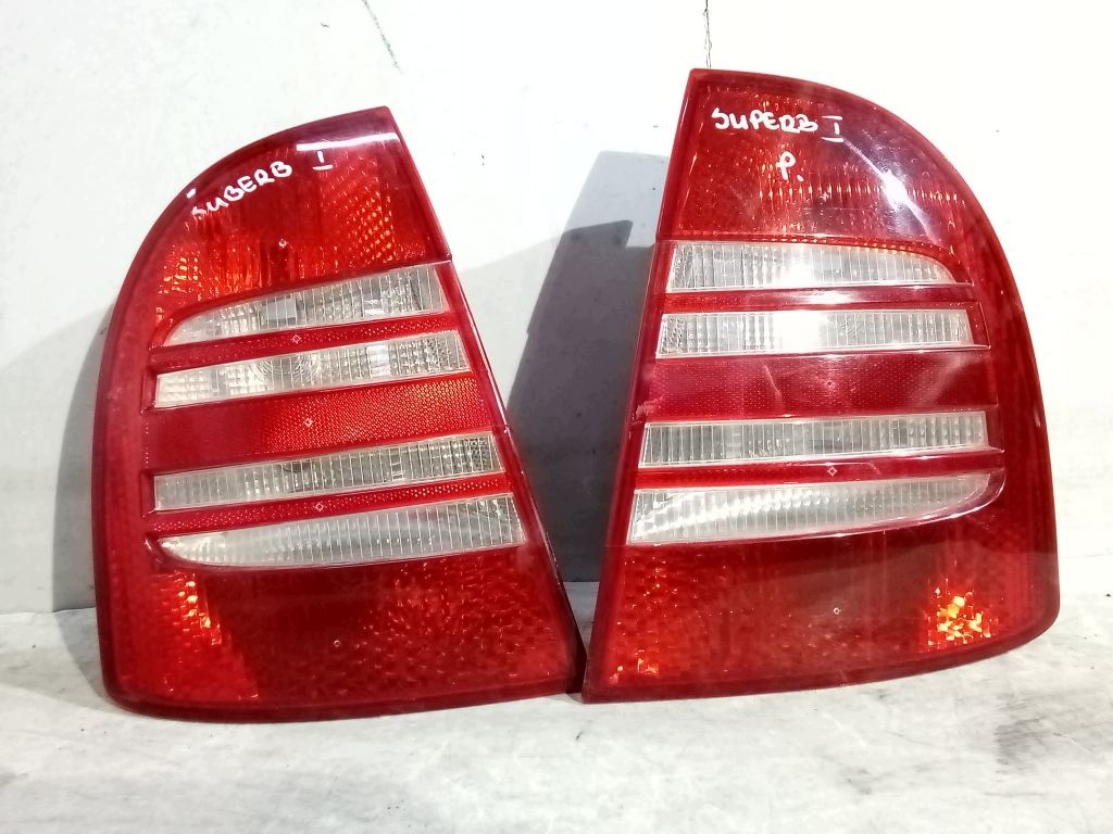 Skoda Superb and lights rear part rear. right and left