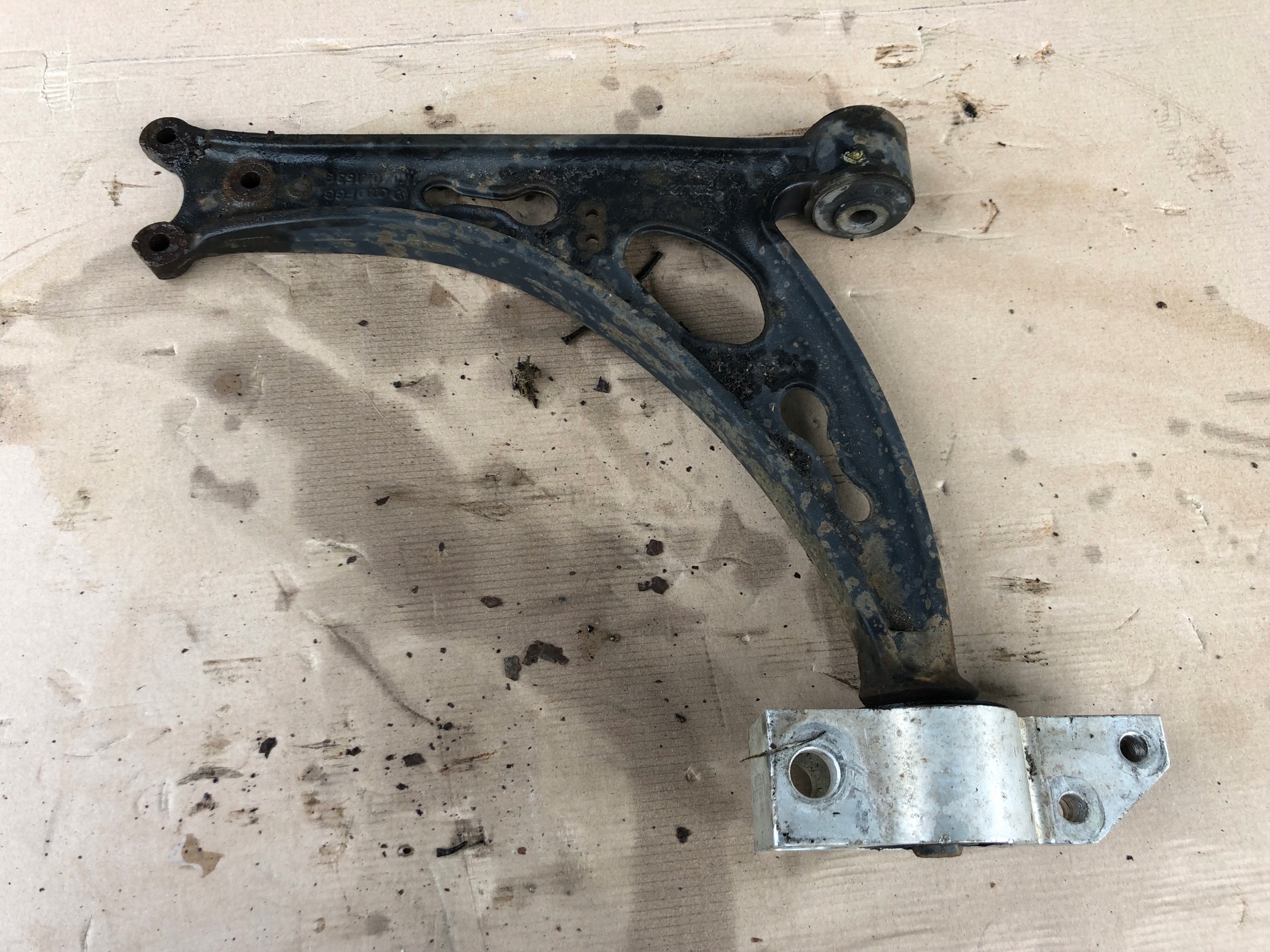 Querlenker VW SKODA AUDI 1K0407153G