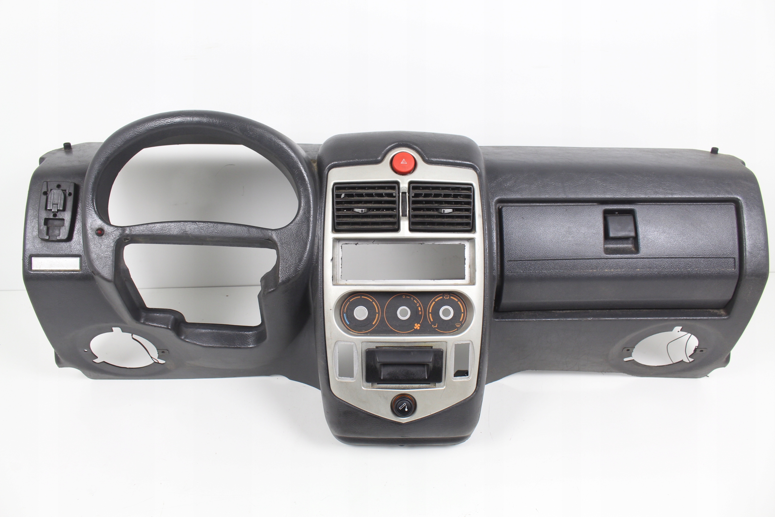 DESKA KONSOLA AIXAM CROSSLINE 06r. Typ samochodu Samochody osobowe