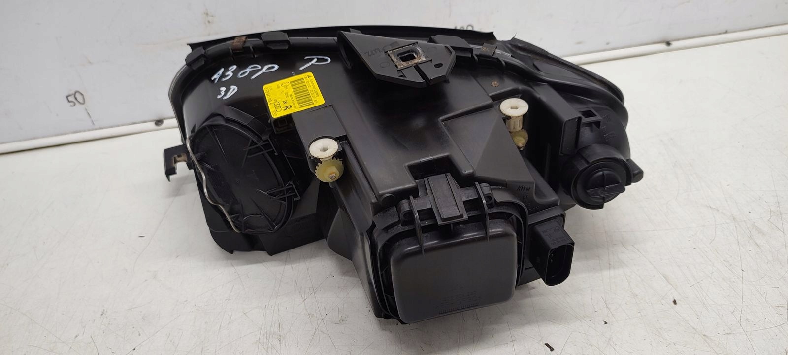 light front front right Audi A3 8P