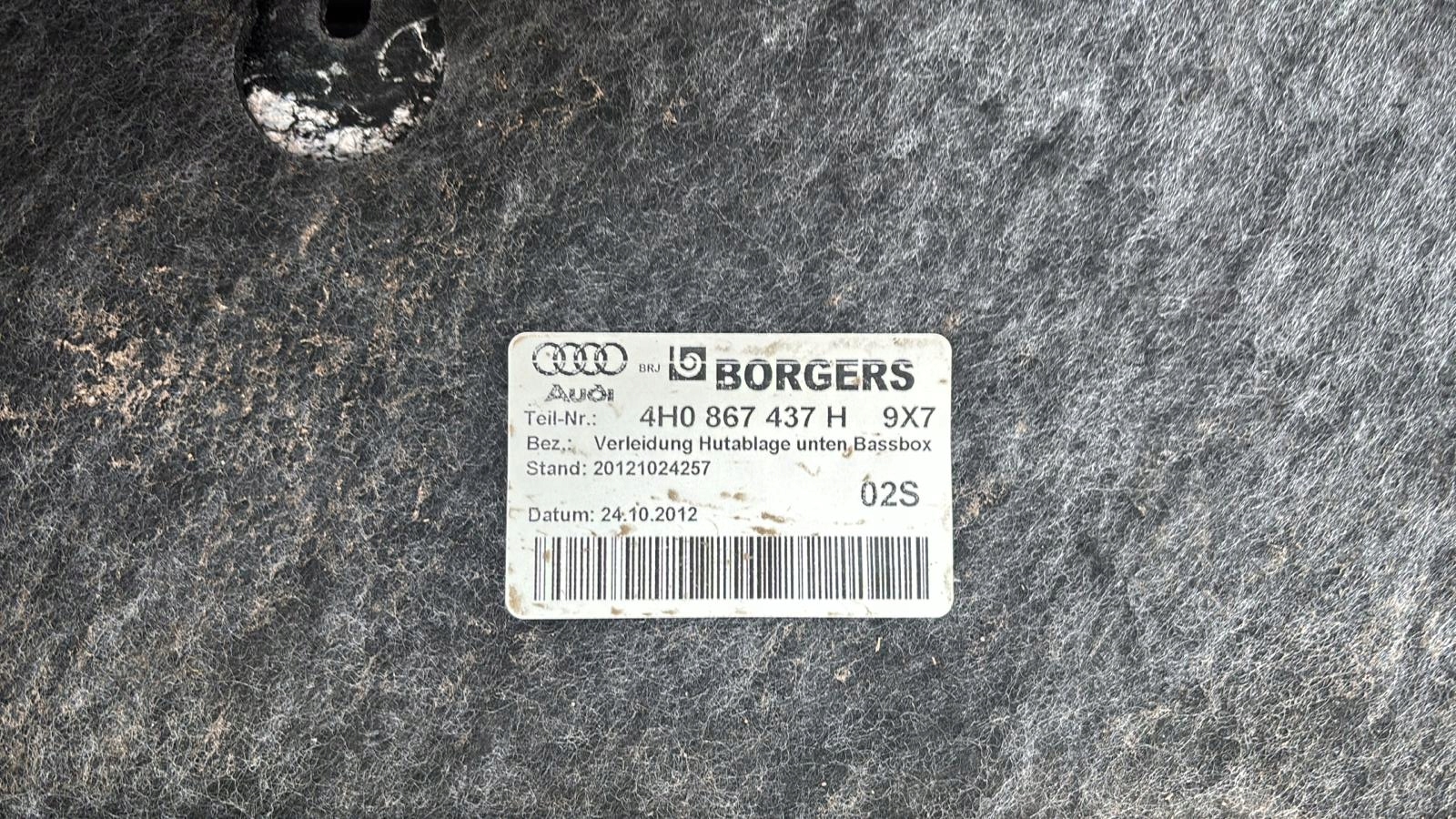 upholstery POLKI OSWIETLENIE boot AUDI A8 D4 LONG 4H0867437H