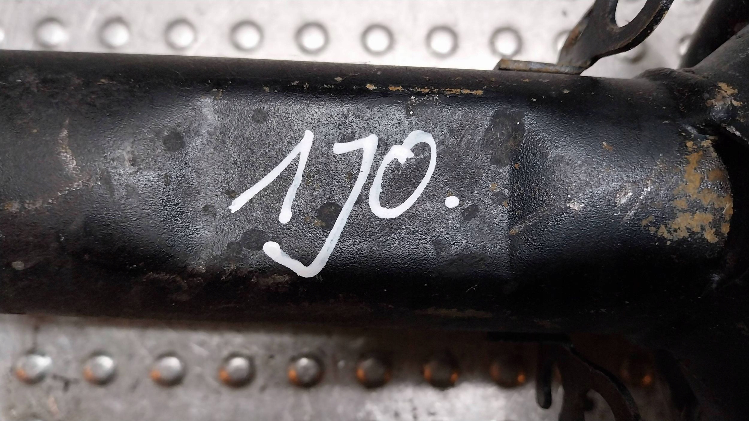 shock absorber left right front 1J0413031AM VW GOLF IV LEON and OCTAVIA and A3 8L
