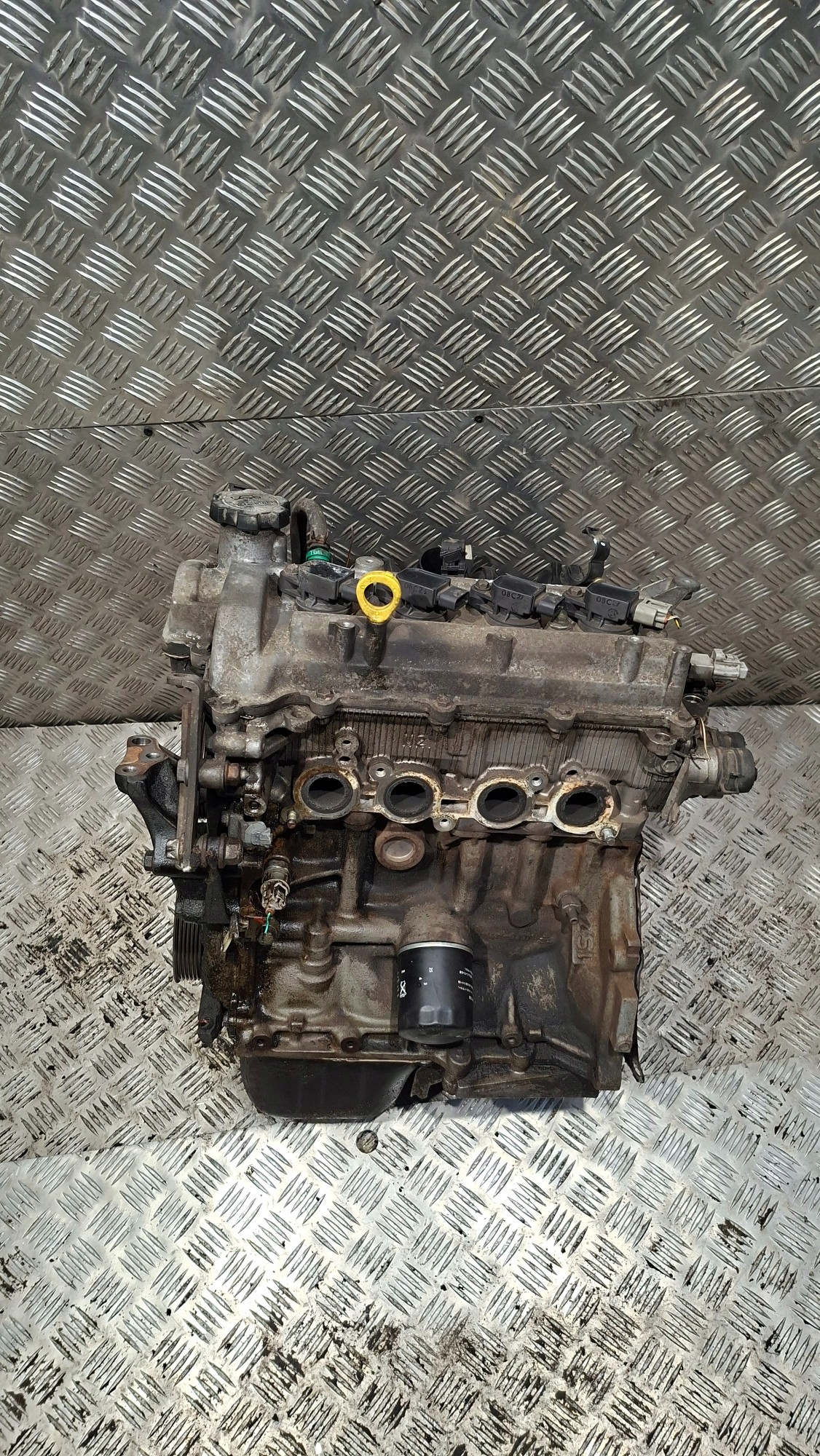 engine pillar TOYOTA YARIS and 1.0