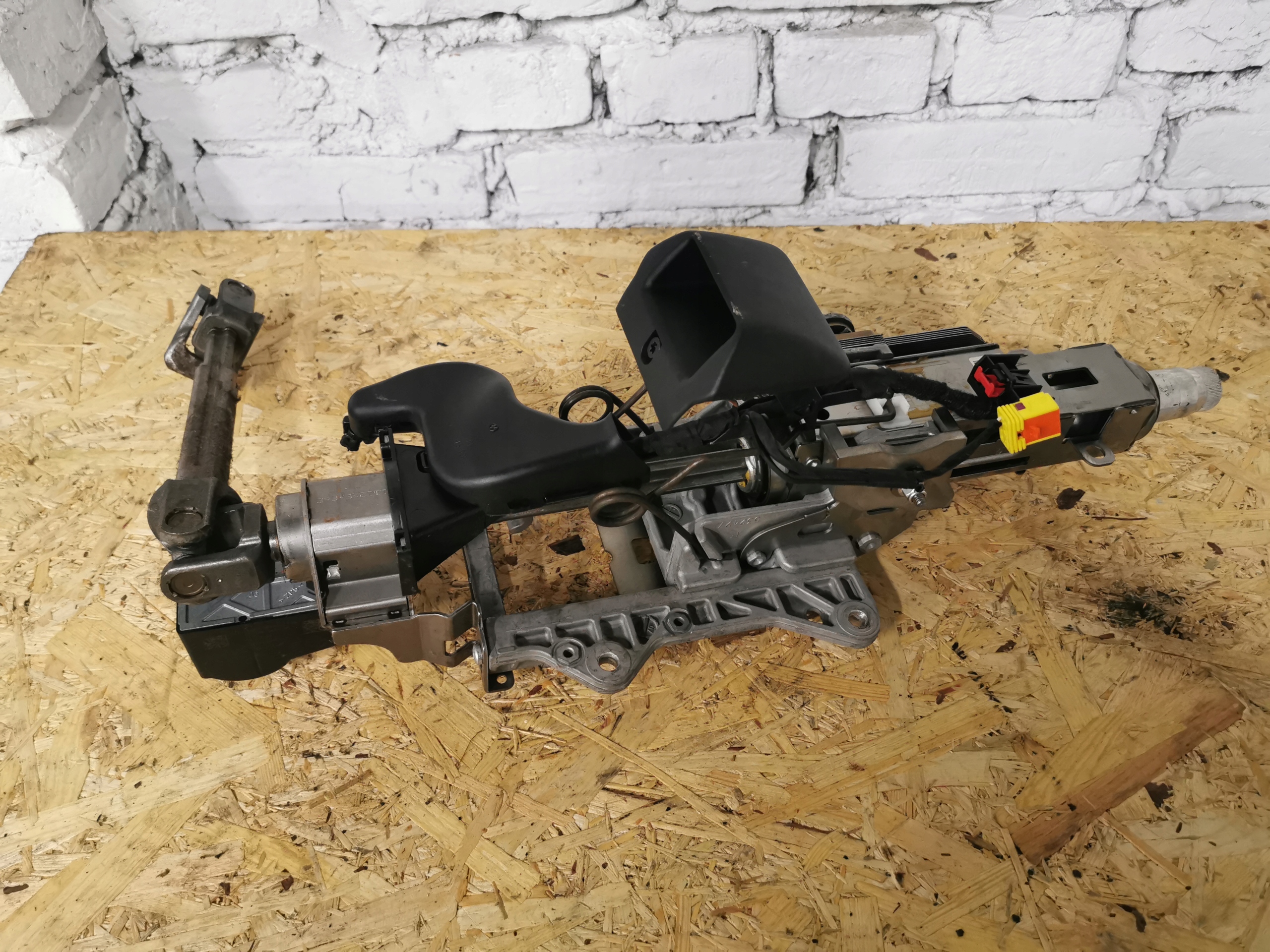 Рулевая колонка PASSAT B6 3C0905861G