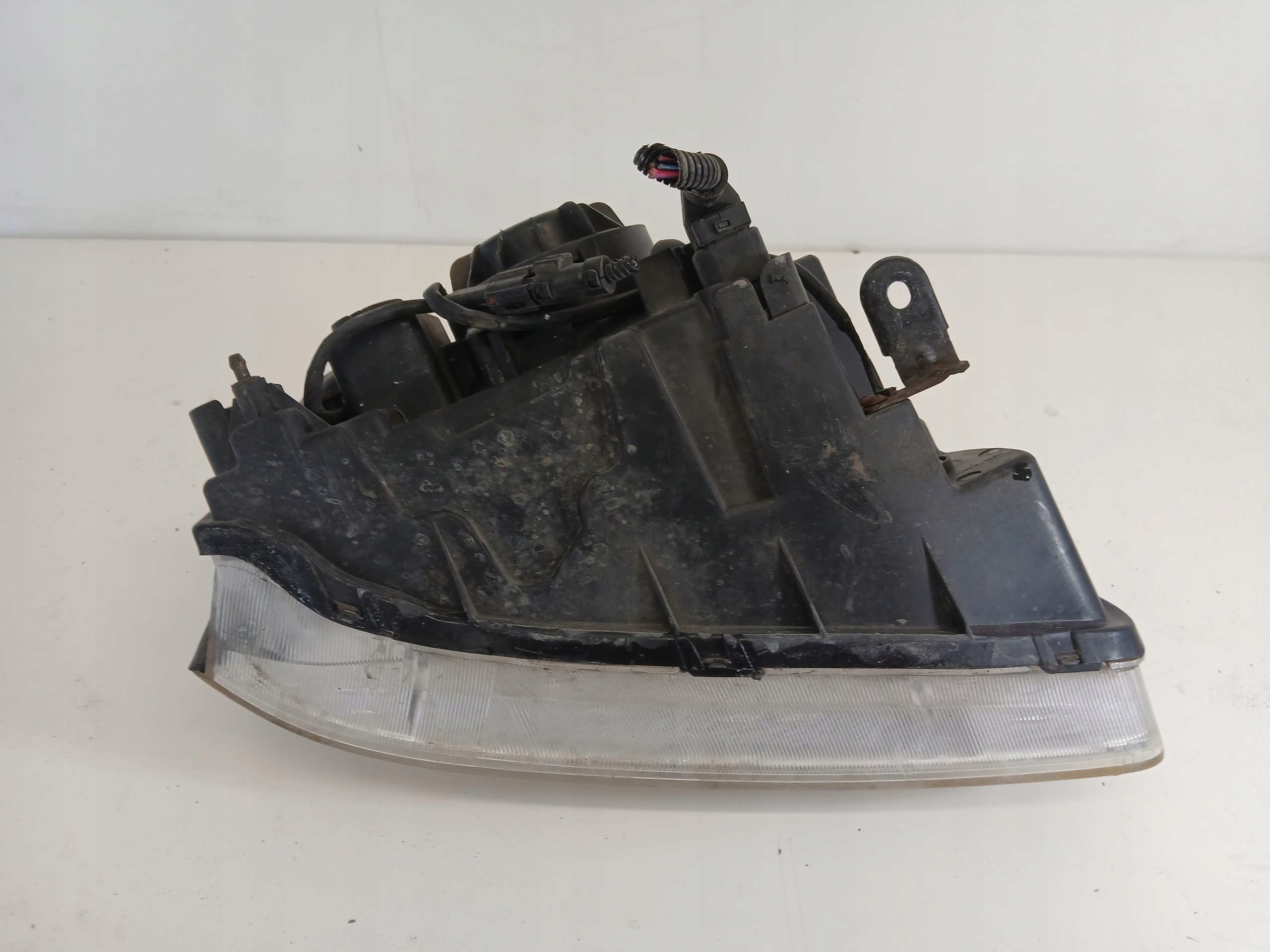 KIA CARENS II light left front