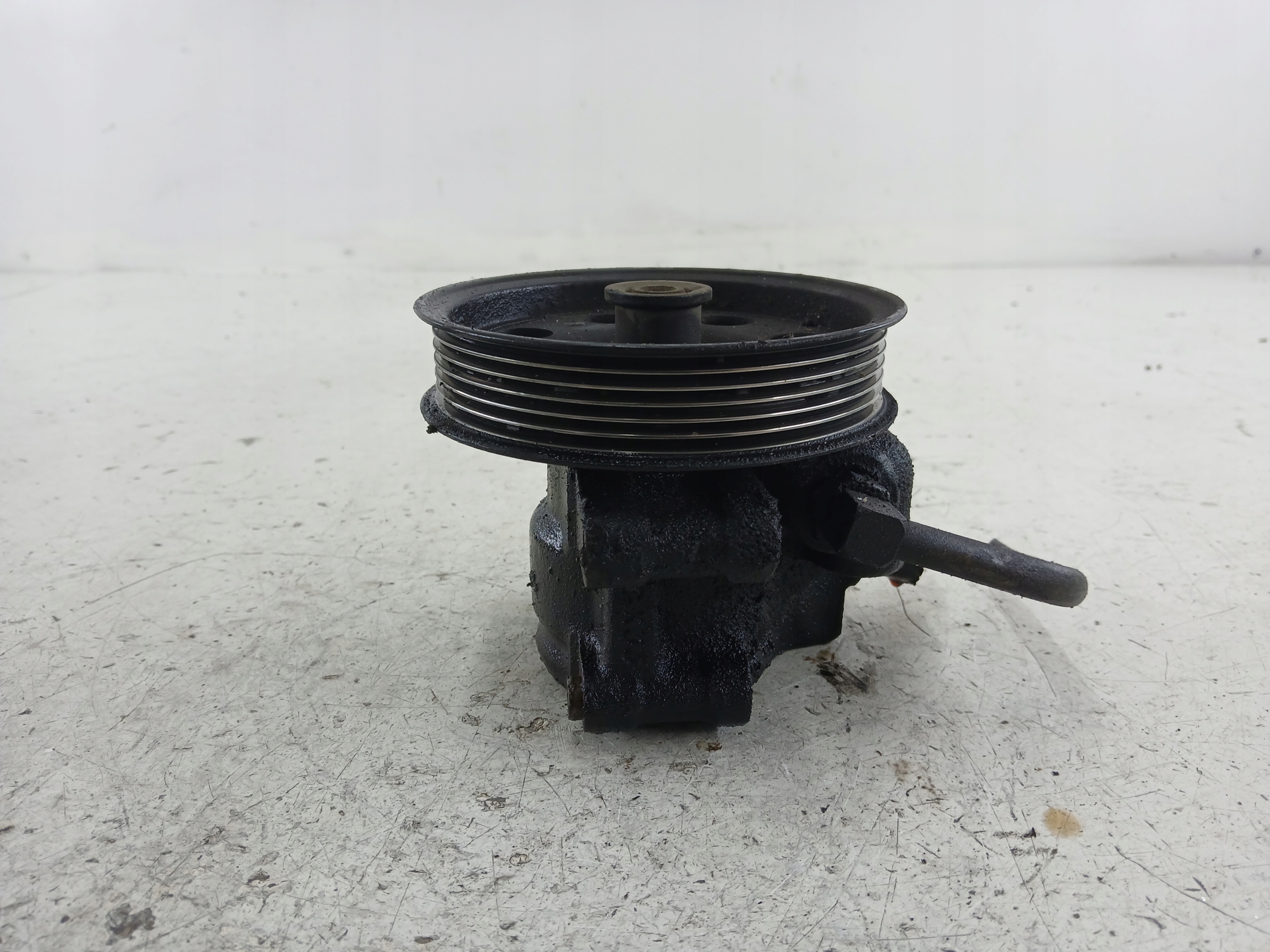 FORD FOCUS MK1 1.8 D Pompa servosterzo XS4E-3A733-AC