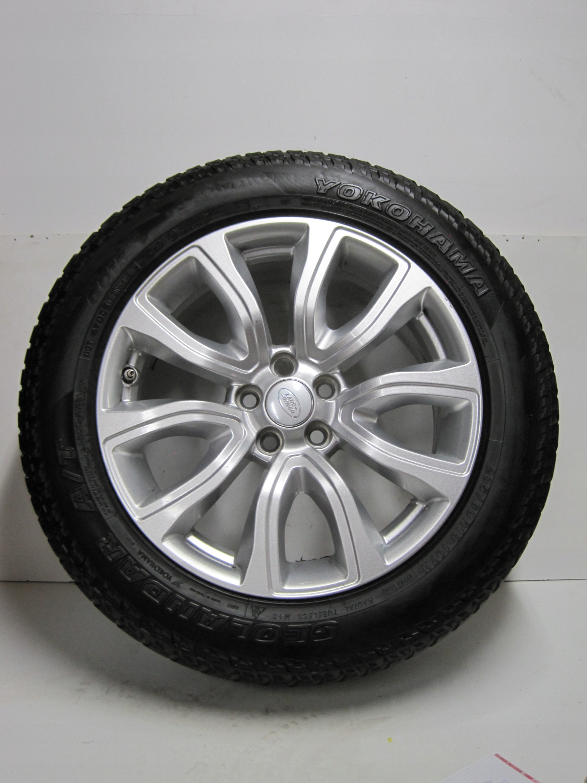 wheels discs tyres Range Rover Evoque R18 5MM M+S