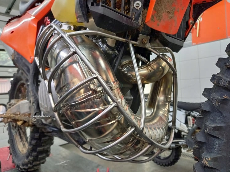 02520301 - КРИШКА ДИФУЗОРА НАМОРДНИК KTM 250/300 2020-