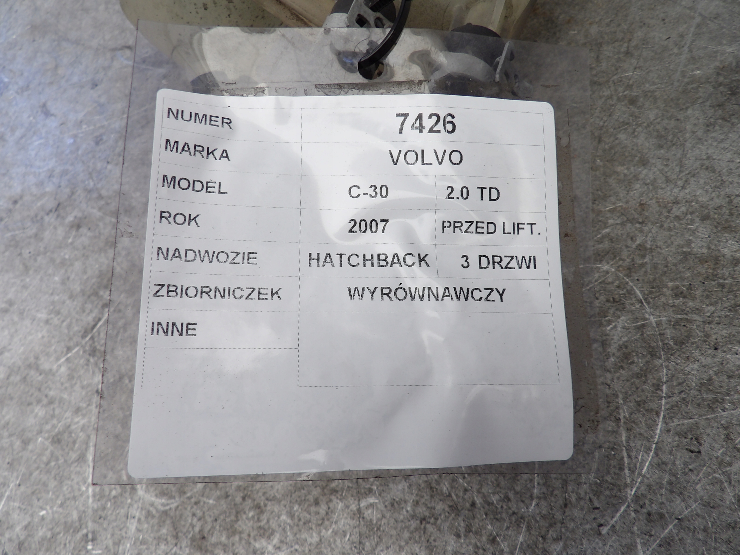 Volvo C30 water tank