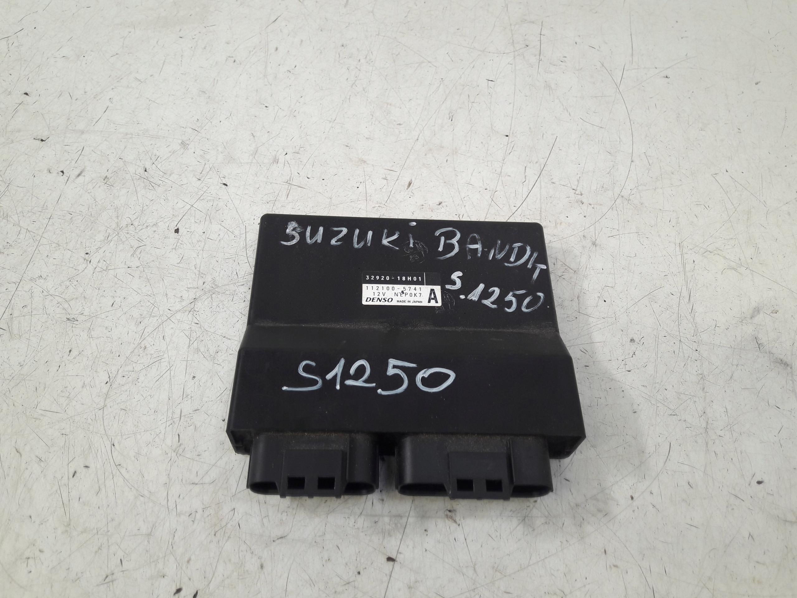 Драйвер компьютер 3292018h01 Suzuki Bandit