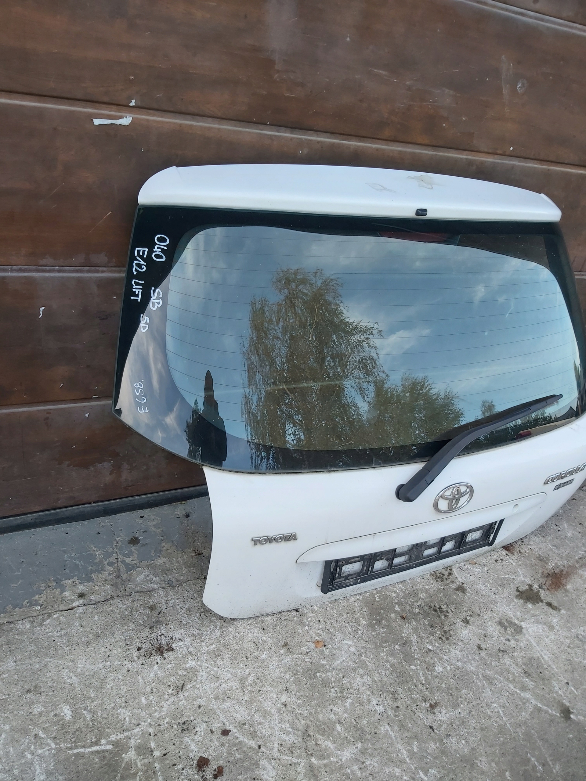 trunk door boot TOYOTA COROLLA HB 2002R