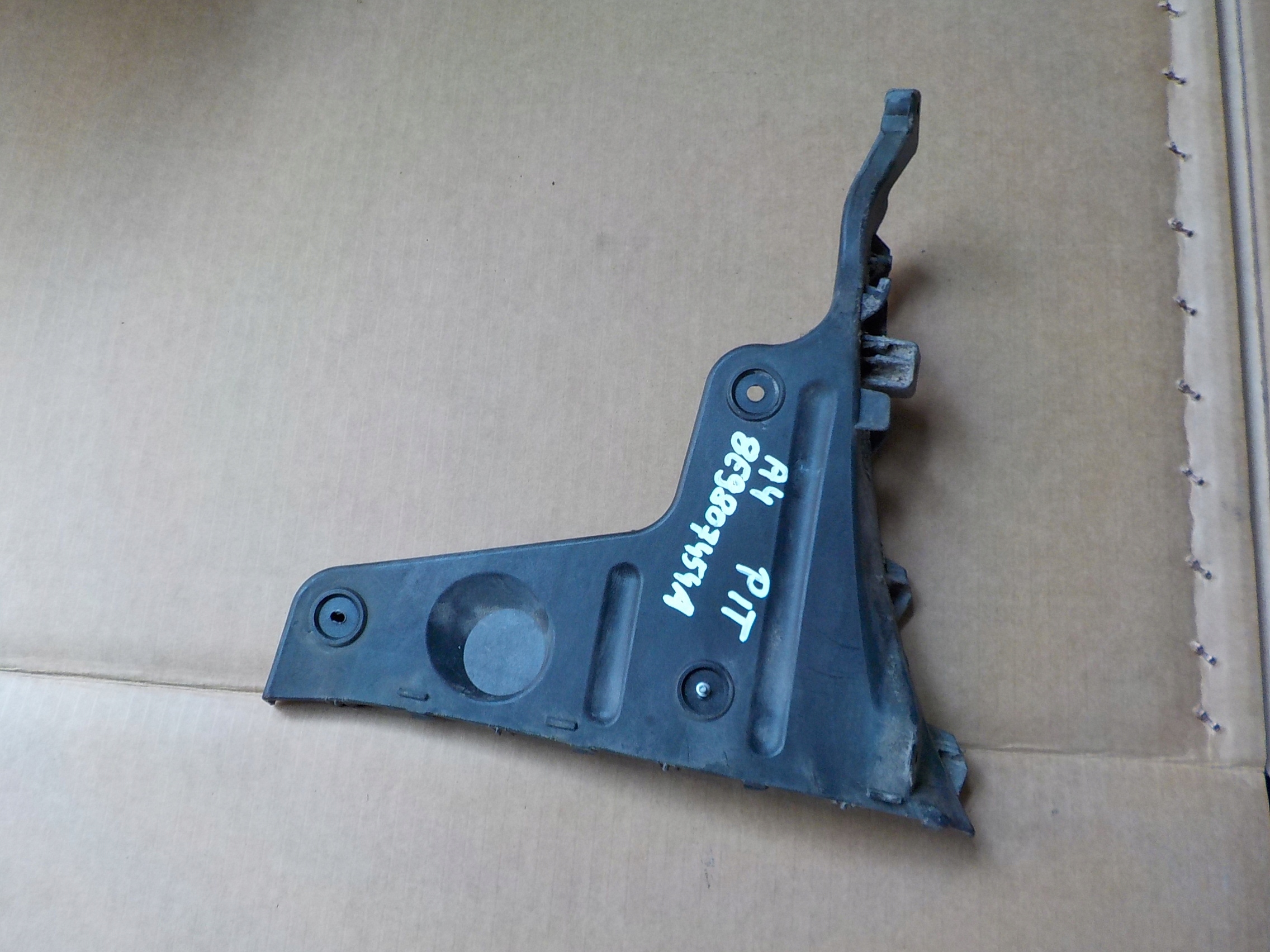 bumper bracket right rear part audi a4 b7 kombi