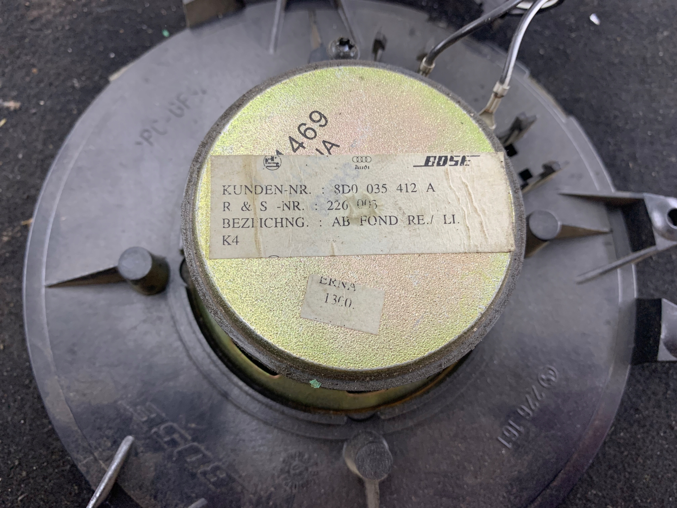 AUDI A3 8L speaker door rear part BOSE 8D0035412A