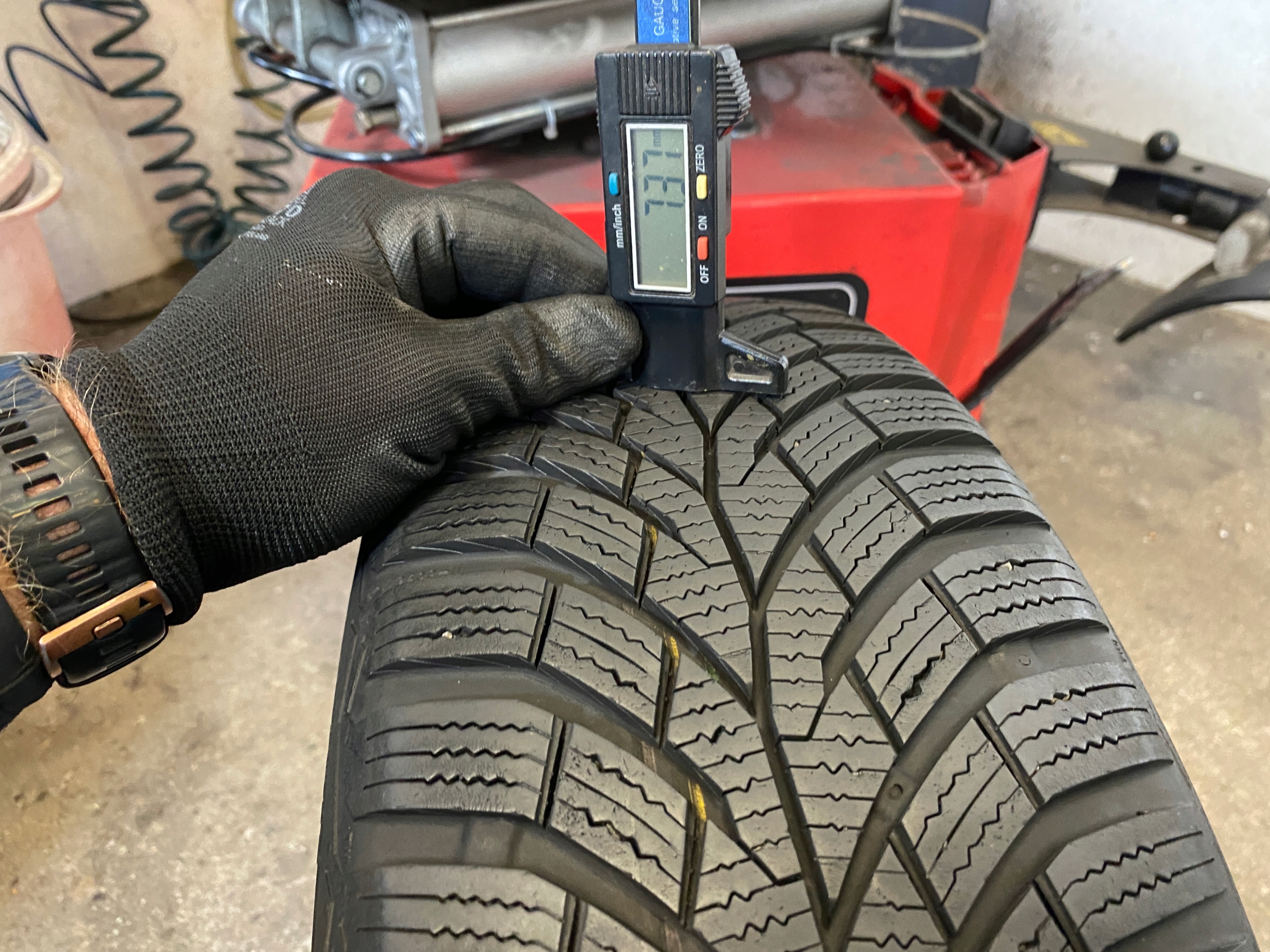 gomma 195/65R15 91T Continental WinterContact TS 870 P 7,5mm