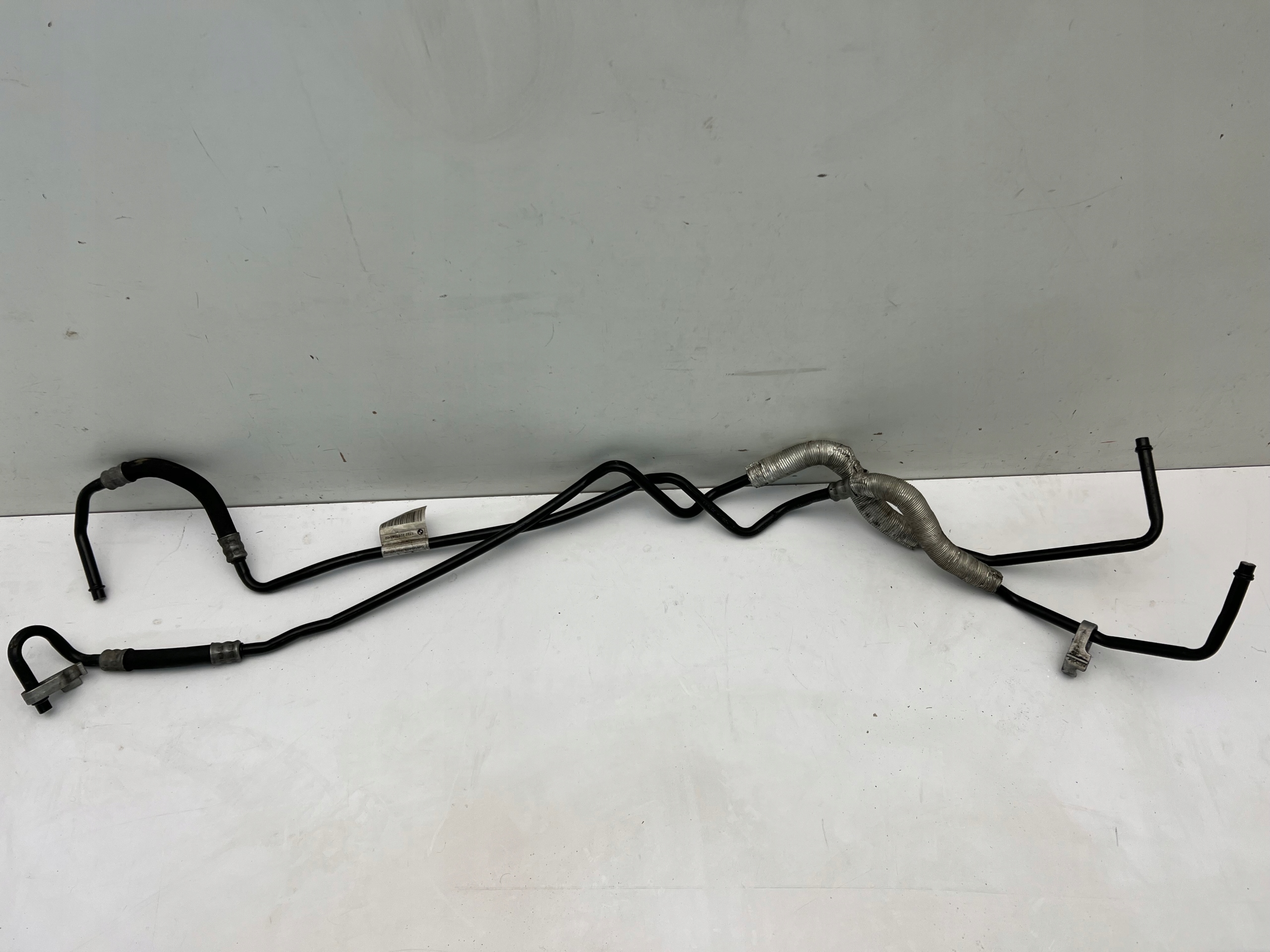 BMW M3 E92 E93 WĄŻ RURA PRZEWÓD CHŁODNICY OLEJU ORYGINAŁ N