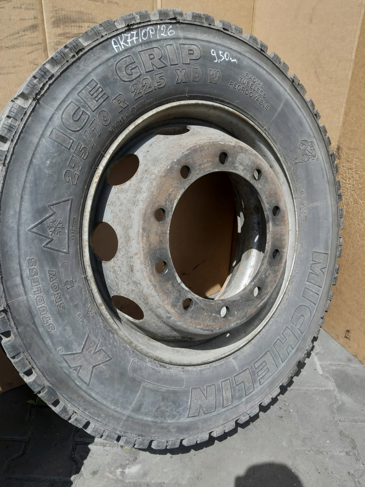 wheels tyres discs 2x MICHELIN X ICE GRIP 275/70 R22.5