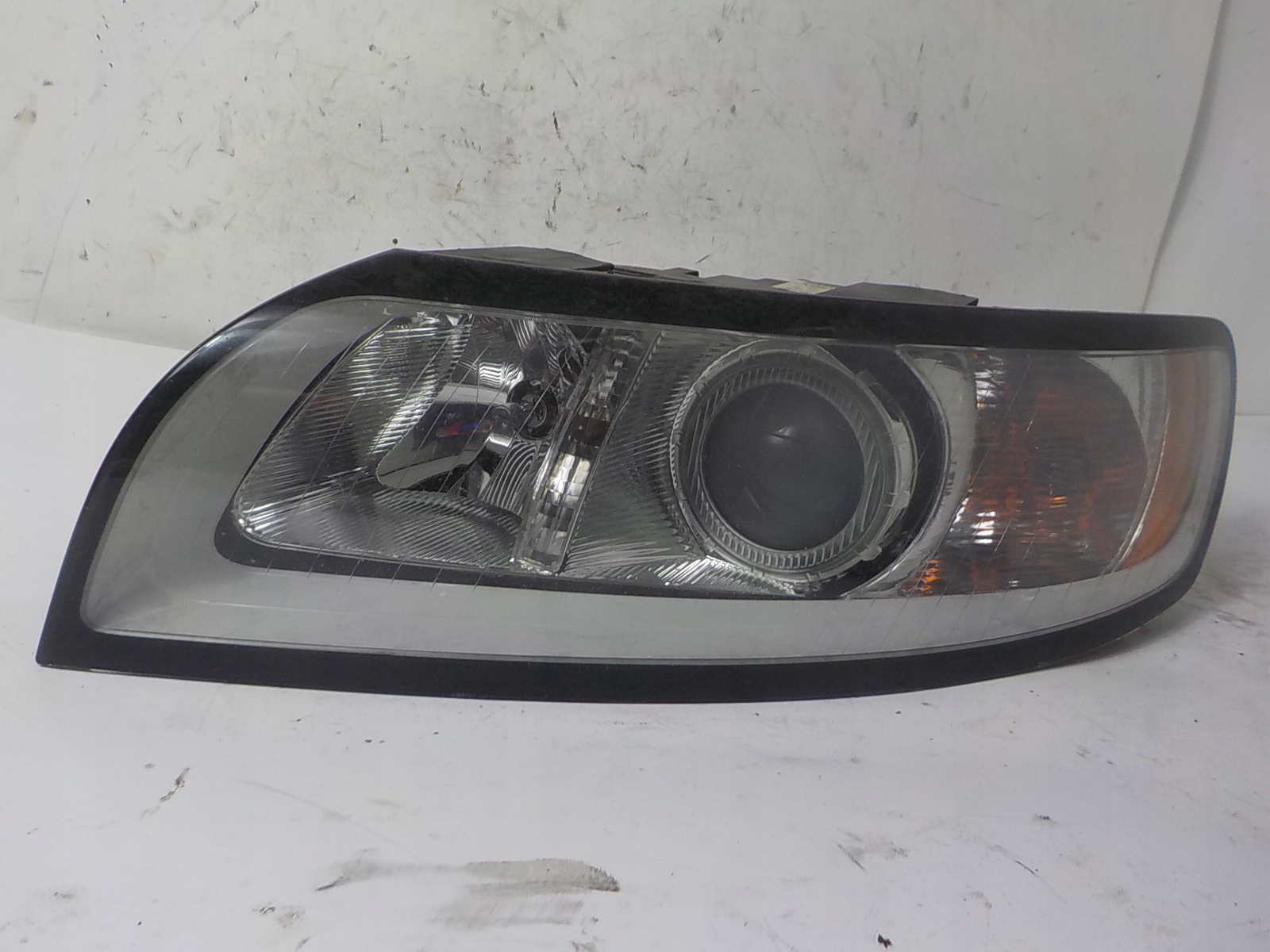 VOLVO V50 LIFT light left front front UK 31265700 LH