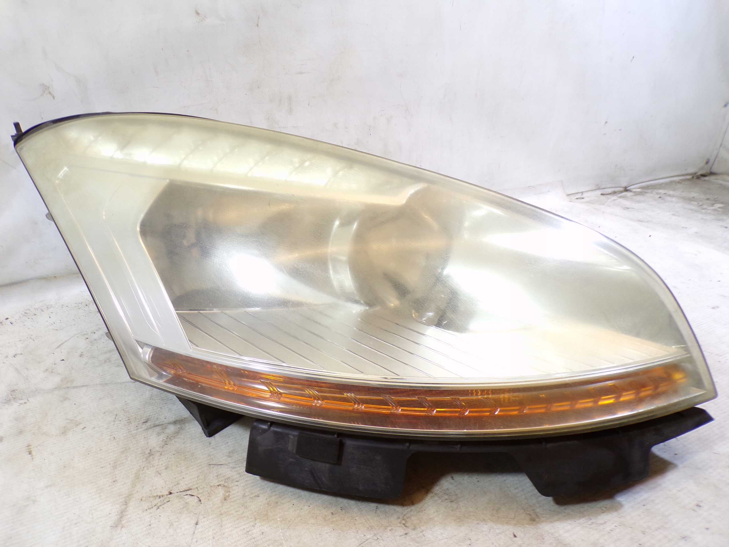 light front front right CITROEN C4 GRAND PICASSO (2) (K1)