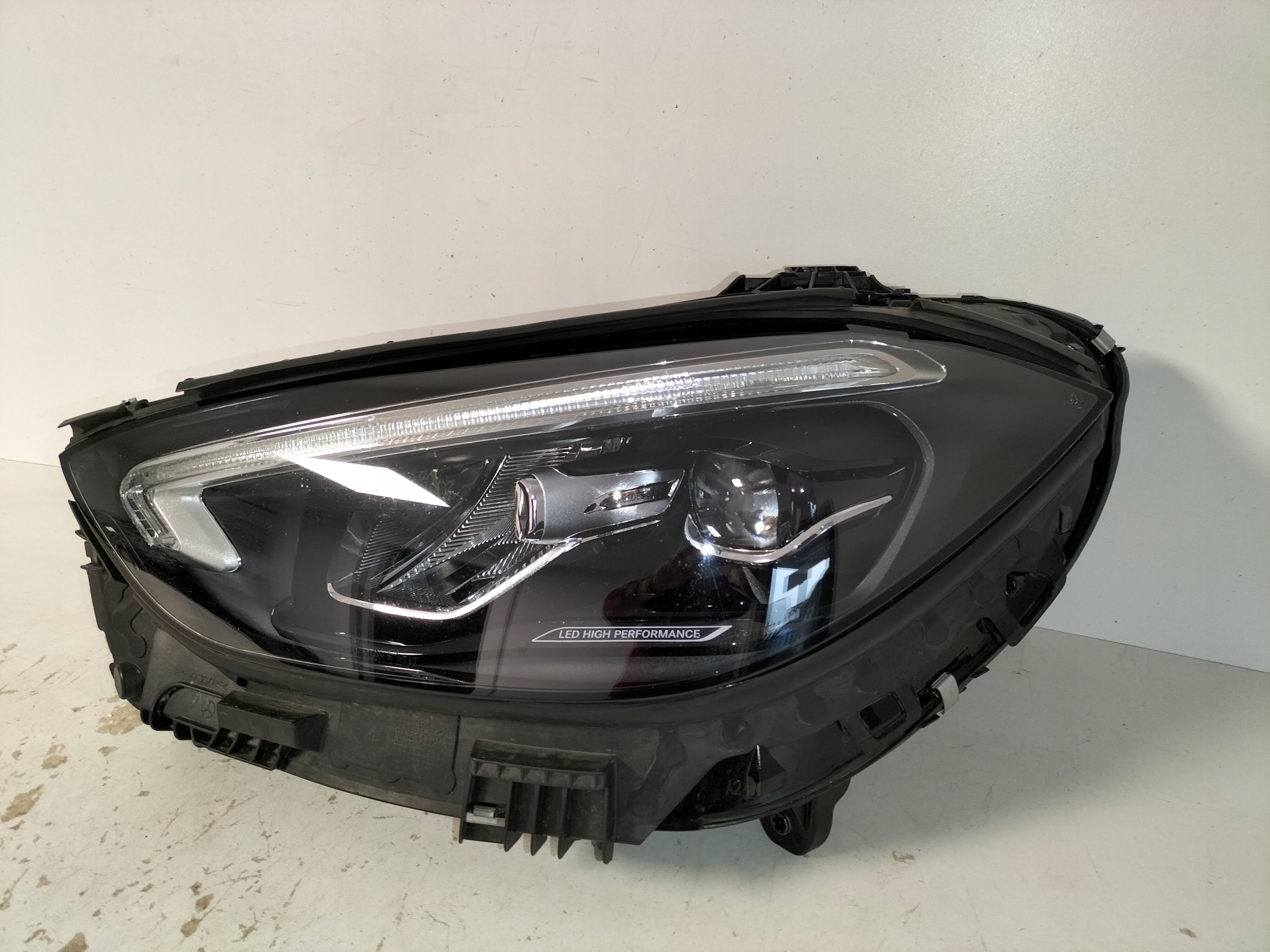 light front reflektor left MERCEDES C KLASA W206 21- FULL LED HIGH