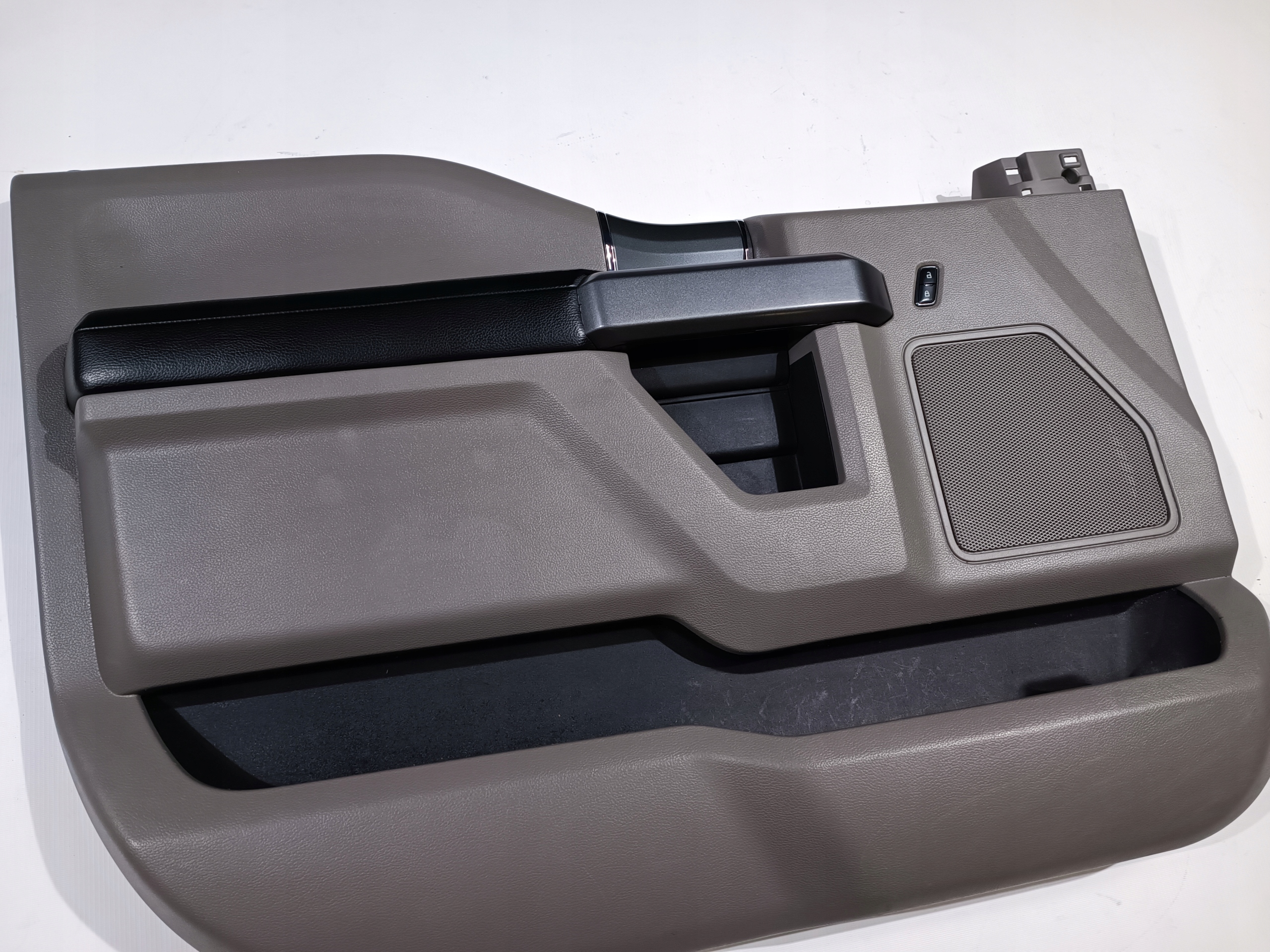 side door left front Ford F150 2015