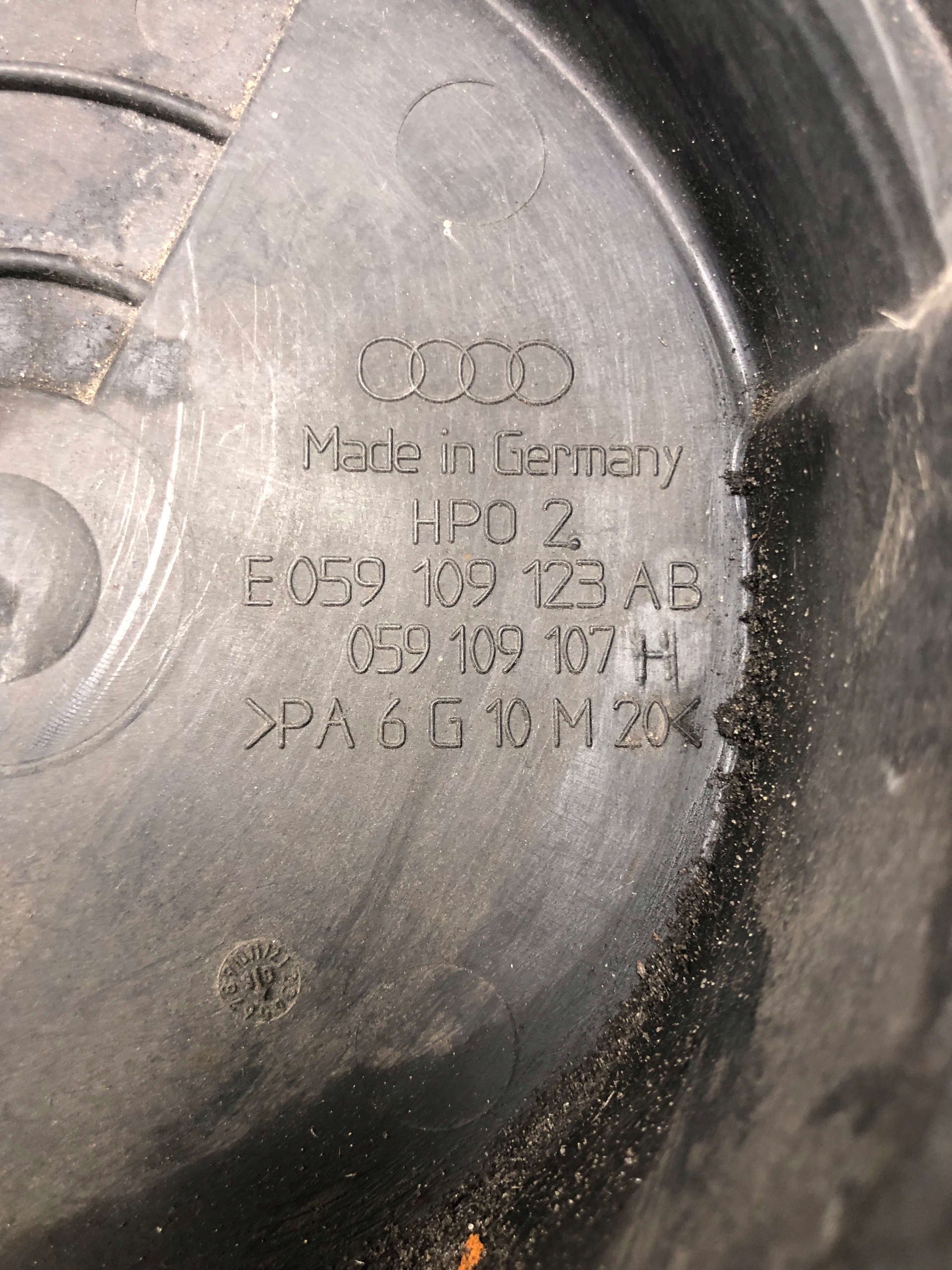 fedél vezérmüházfedél VW SKODA AUDI 059109123AB